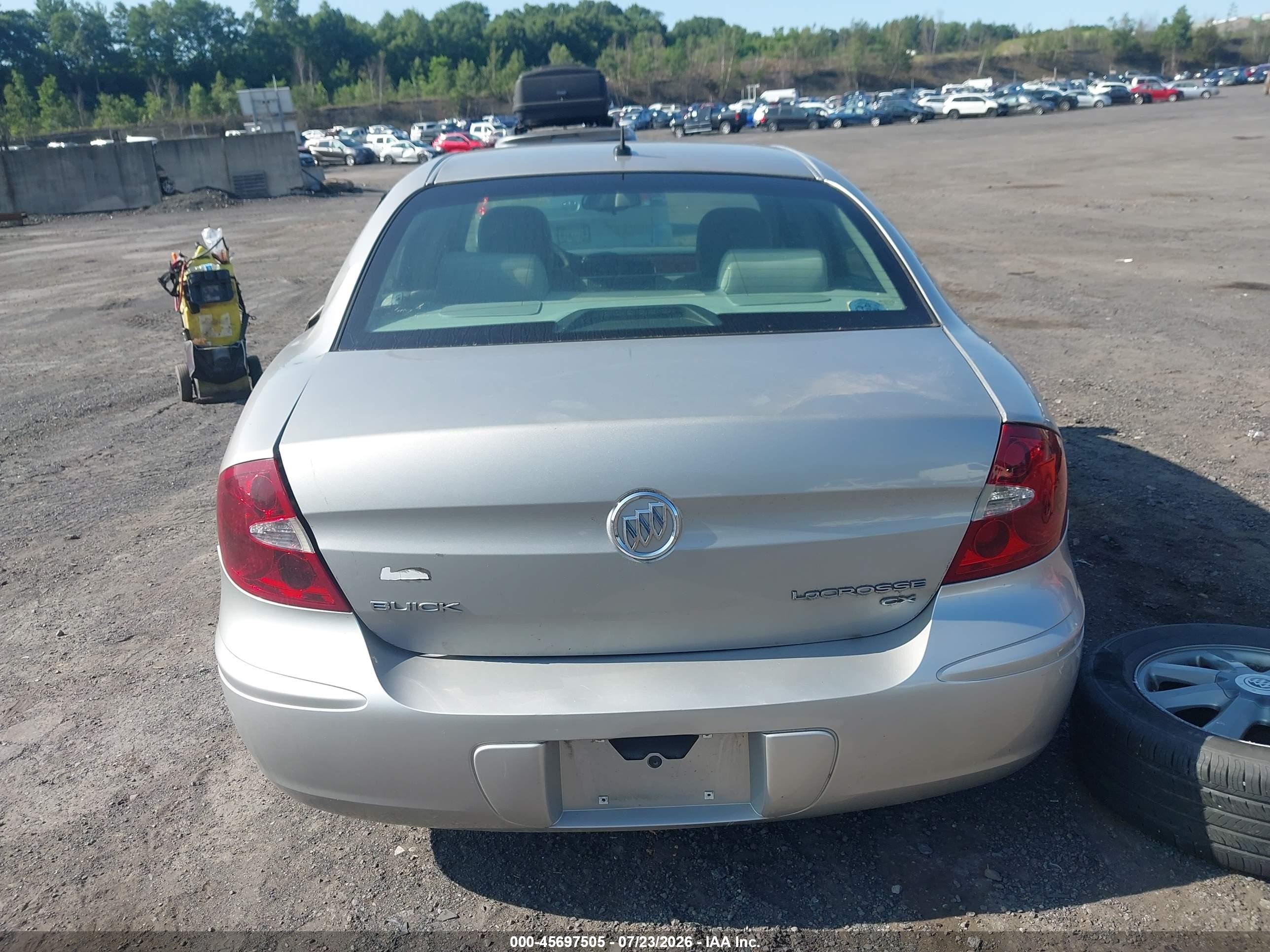 2007 Buick Lacrosse Cx Gray vin: 2G4WC582471198922