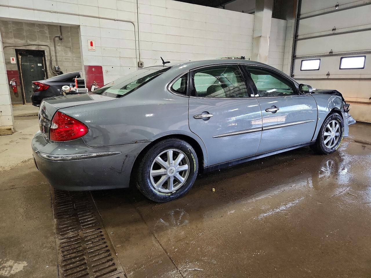 2009 Buick Lacrosse Cx Gray vin: 2G4WC582491103424