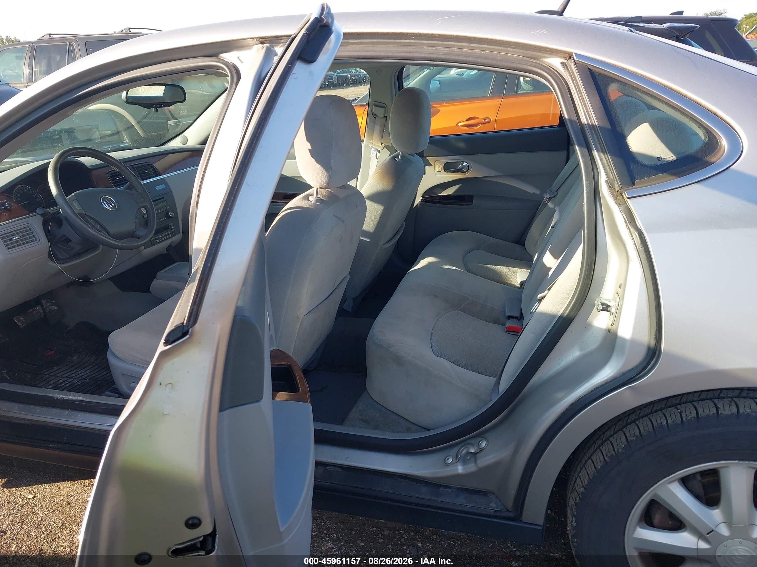 2006 Buick Lacrosse Cx Silver vin: 2G4WC582561205990