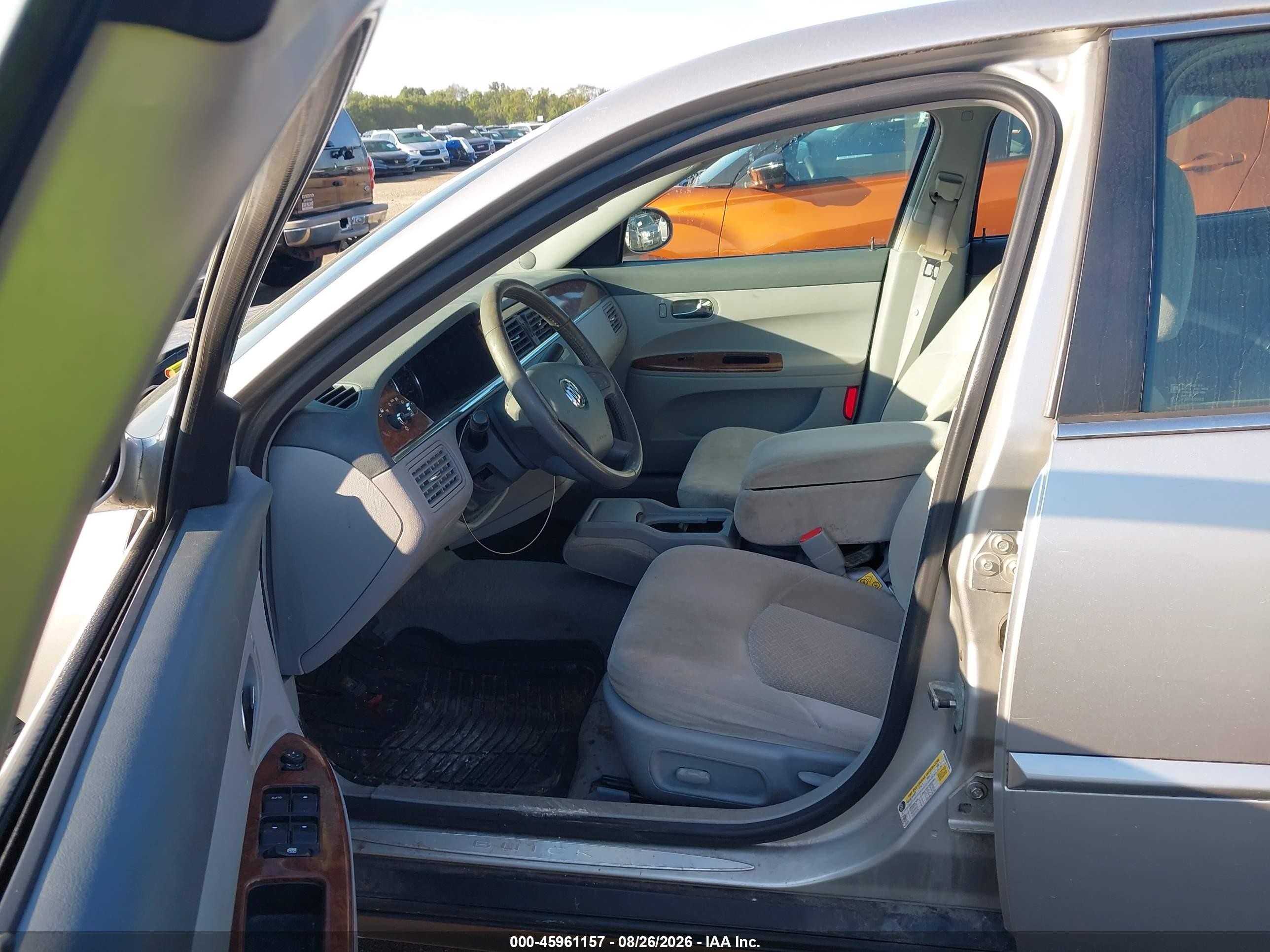 2006 Buick Lacrosse Cx Silver vin: 2G4WC582561205990