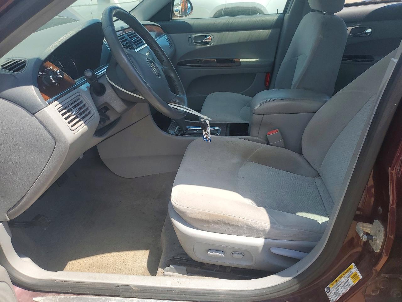 2007 Buick Lacrosse Cx Burgundy vin: 2G4WC582571216702