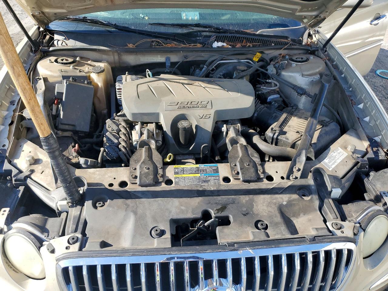 2008 Buick Lacrosse Cx Beige vin: 2G4WC582581189910