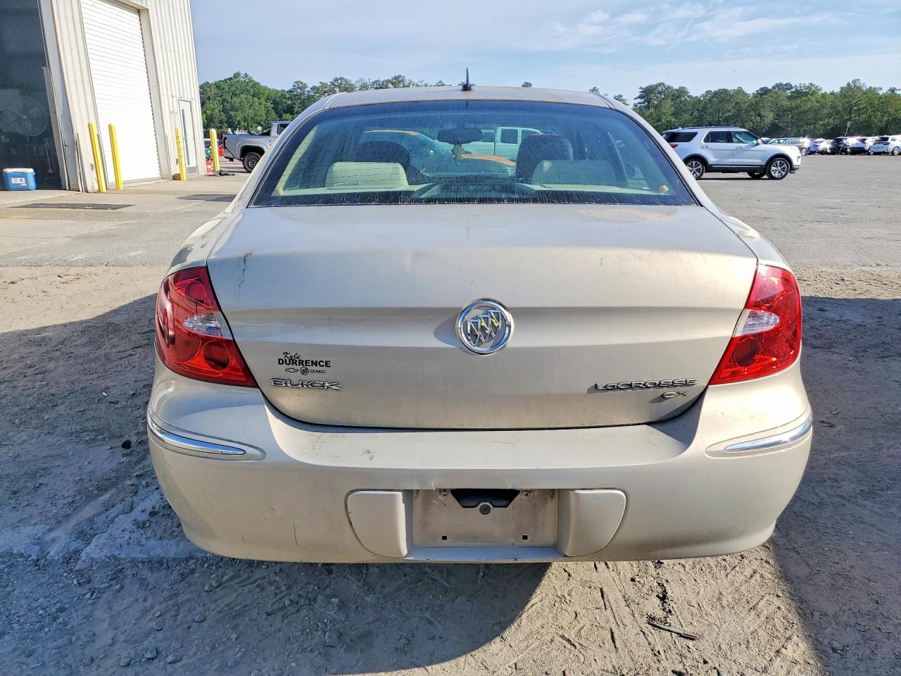 2008 Buick Lacrosse Cx Beige vin: 2G4WC582581189910