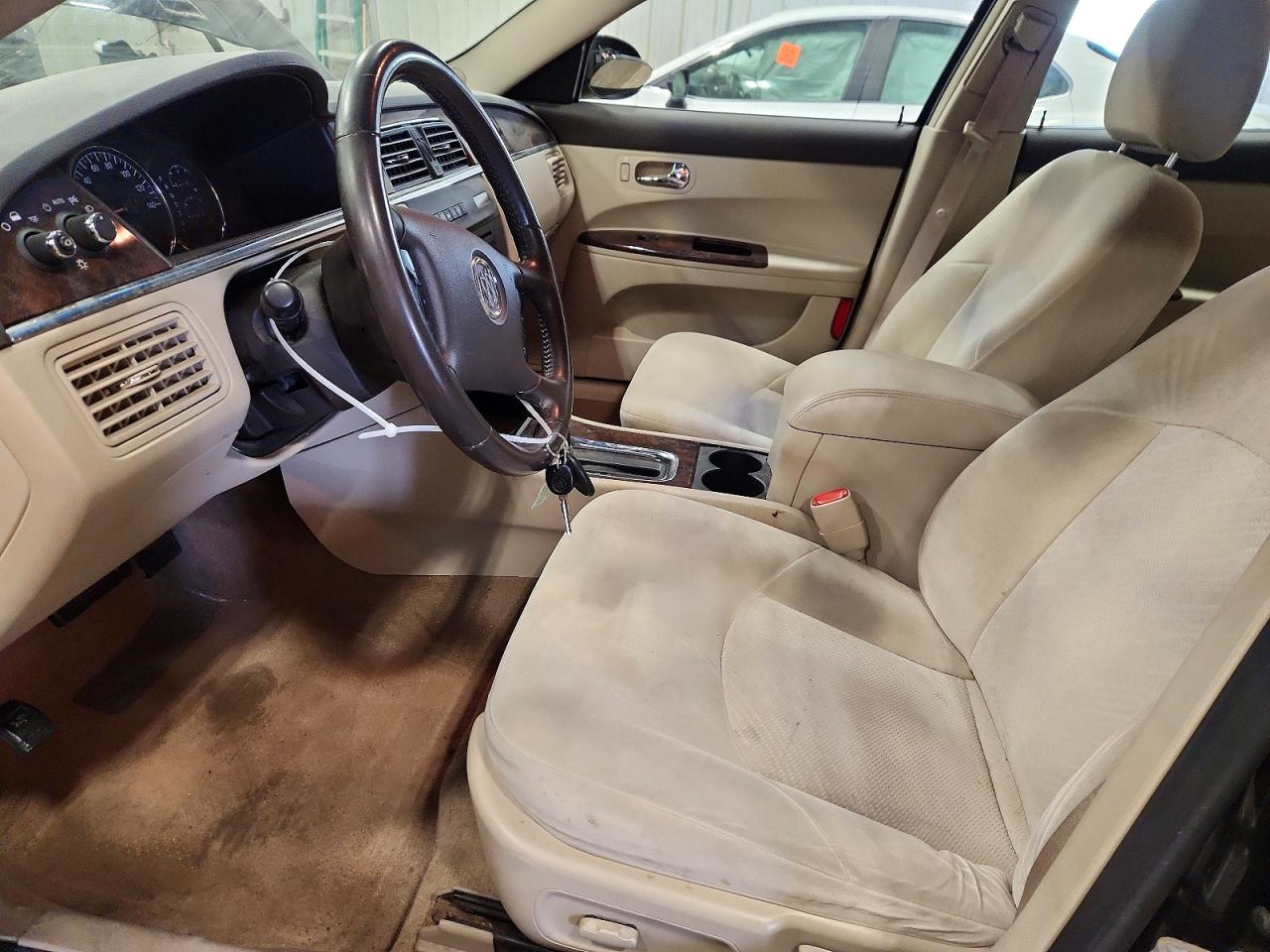 2009 Buick Lacrosse Cx Коричневый vin: 2G4WC582591241652