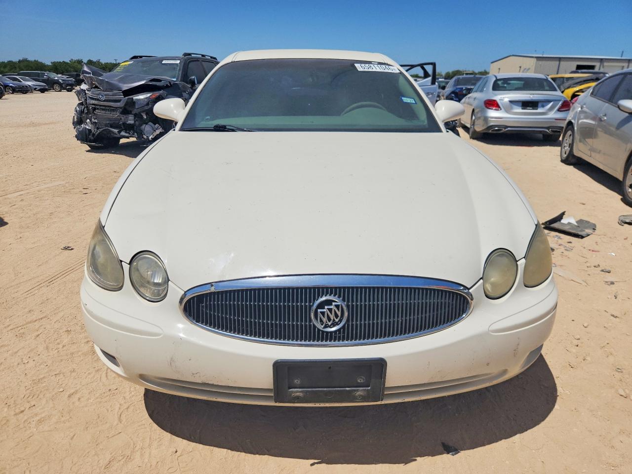 2007 Buick Lacrosse Cx White vin: 2G4WC582671109240