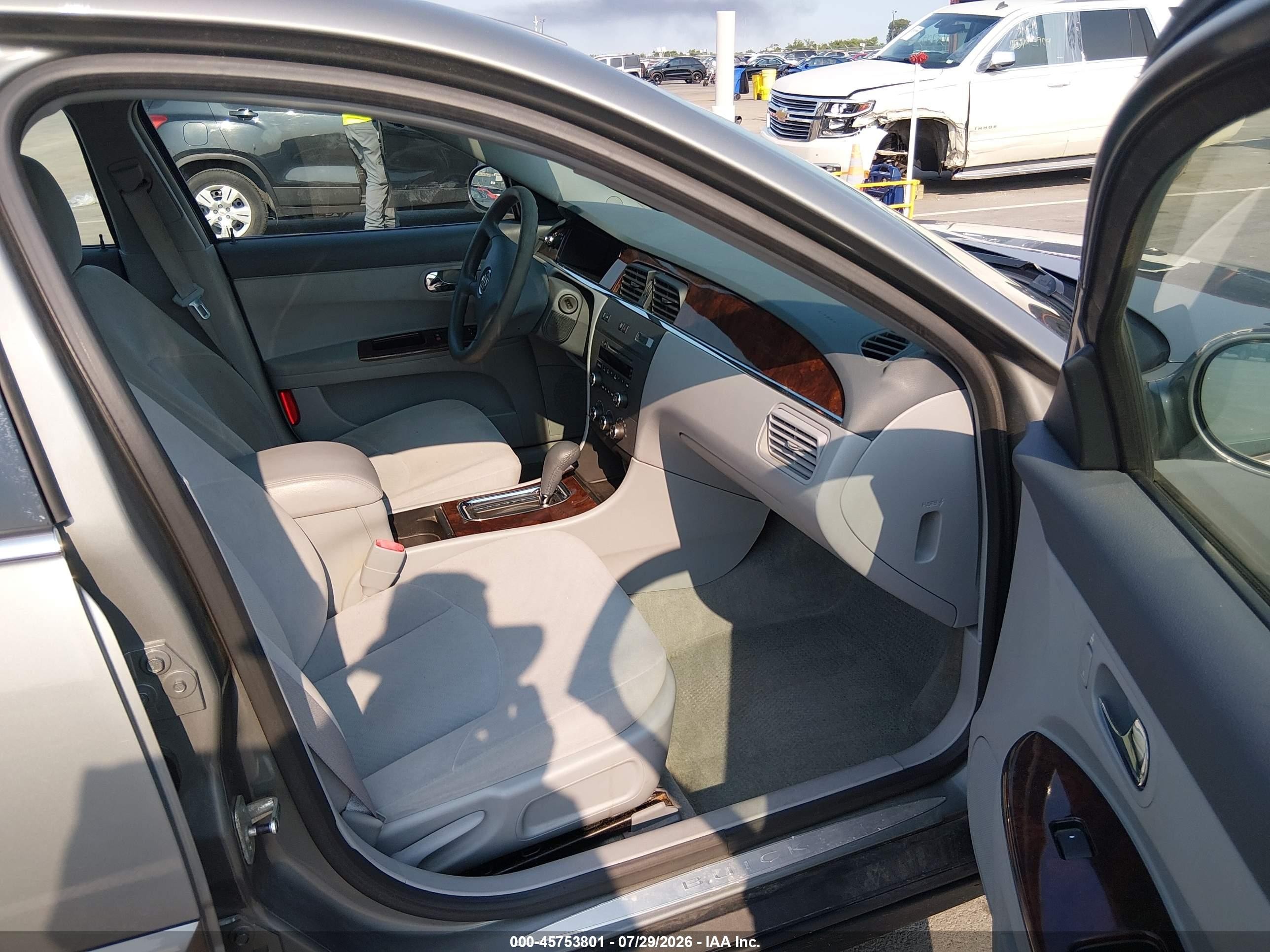 2007 Buick Lacrosse Cx Серый vin: 2G4WC582671243147