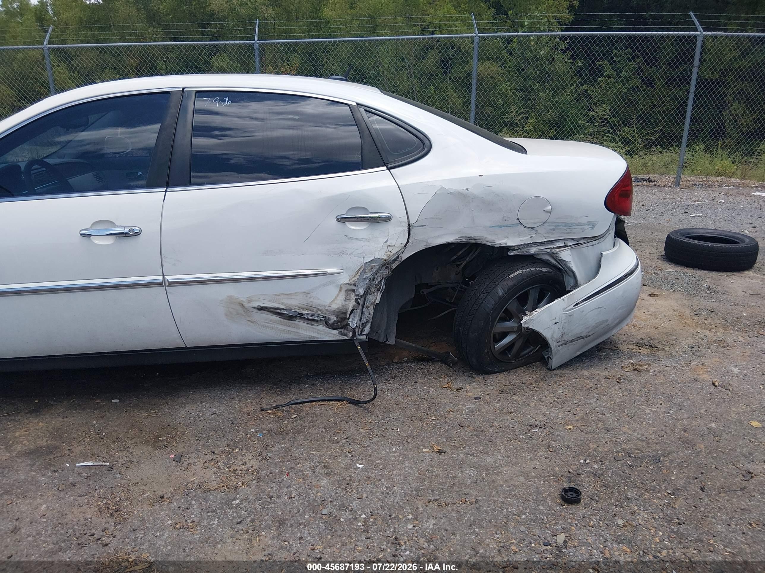 2008 Buick Lacrosse Cx White vin: 2G4WC582781170694