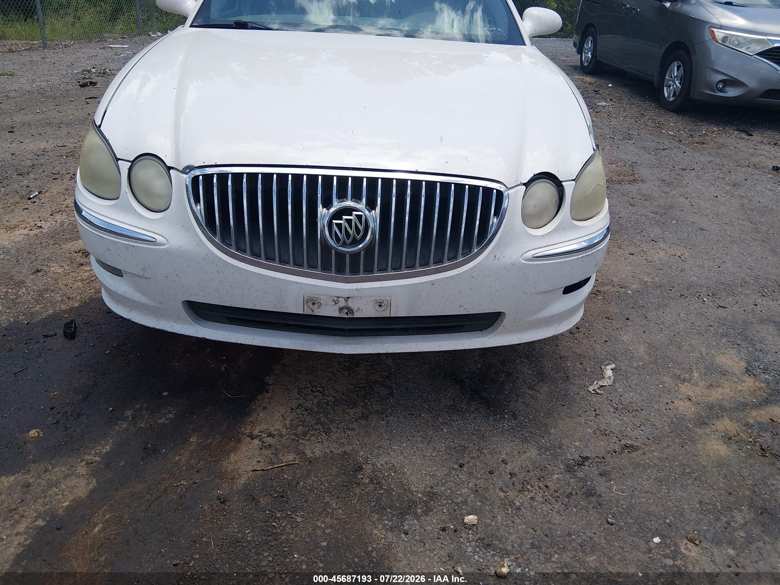 2008 Buick Lacrosse Cx White vin: 2G4WC582781170694