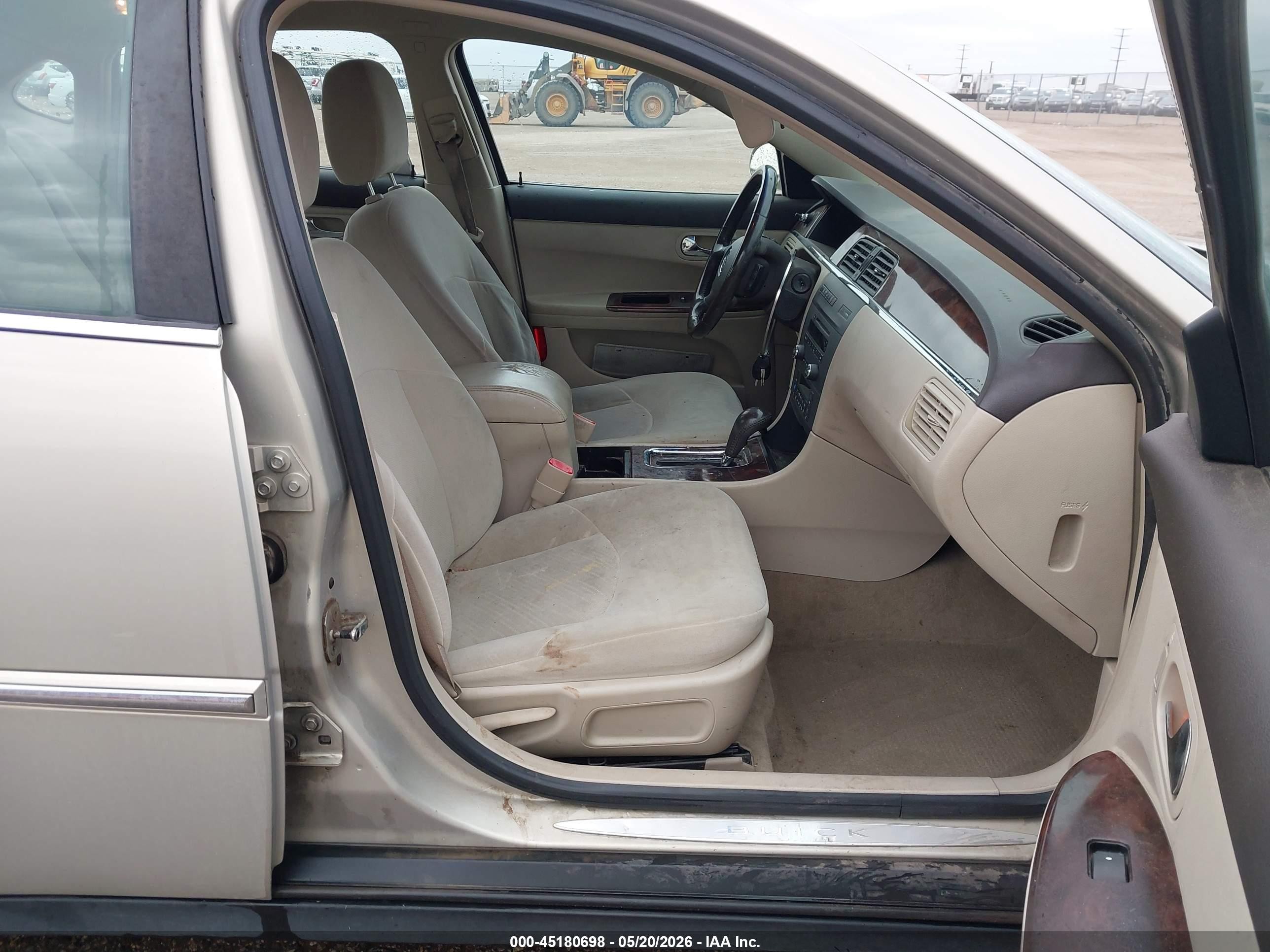 2008 Buick Lacrosse Cx Pewter vin: 2G4WC582781198026