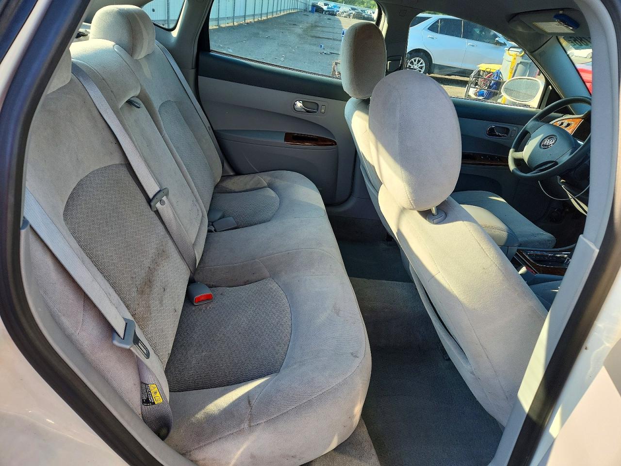 2006 Buick Lacrosse Cx White vin: 2G4WC582861276438