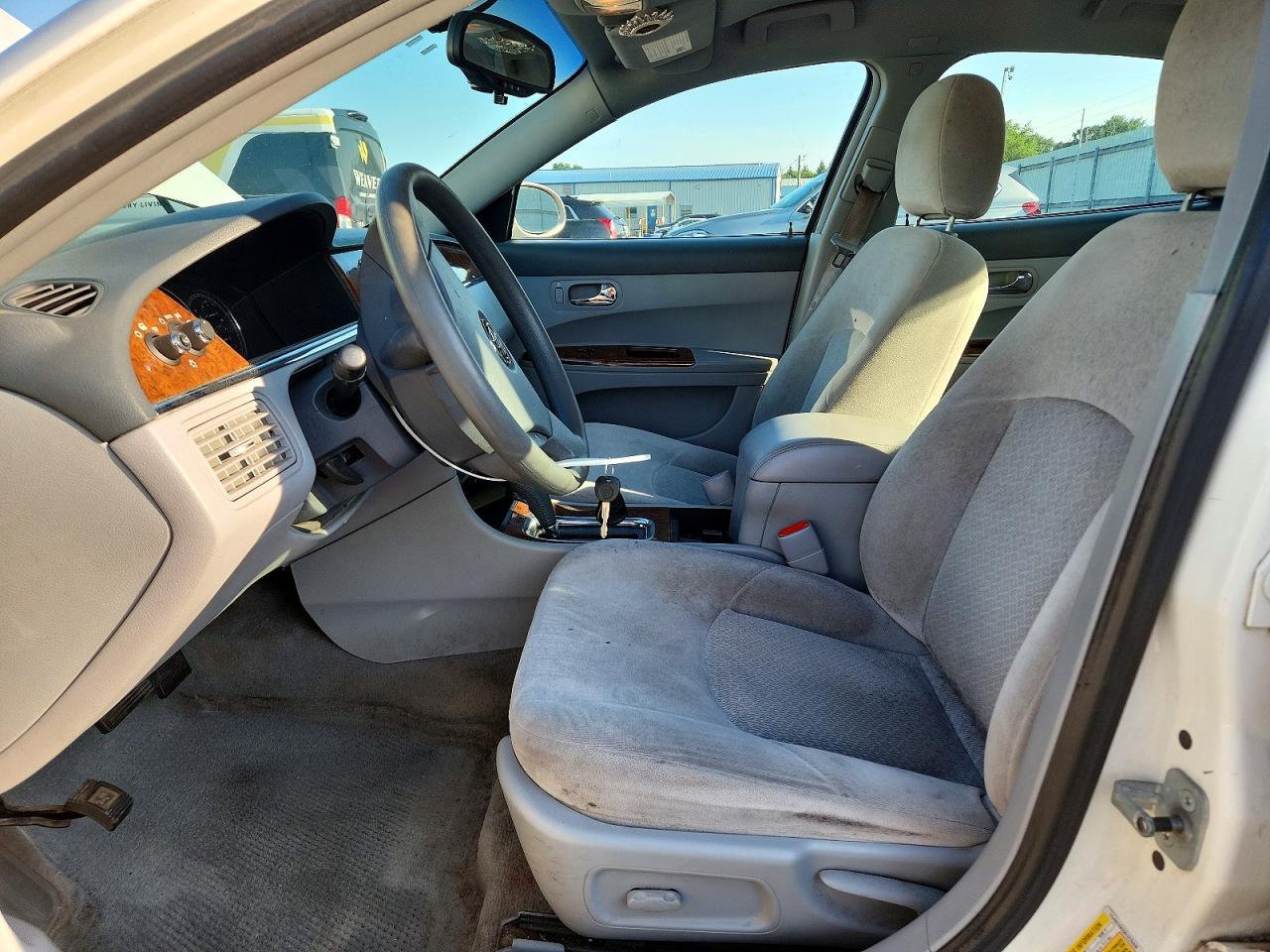 2006 Buick Lacrosse Cx White vin: 2G4WC582861276438