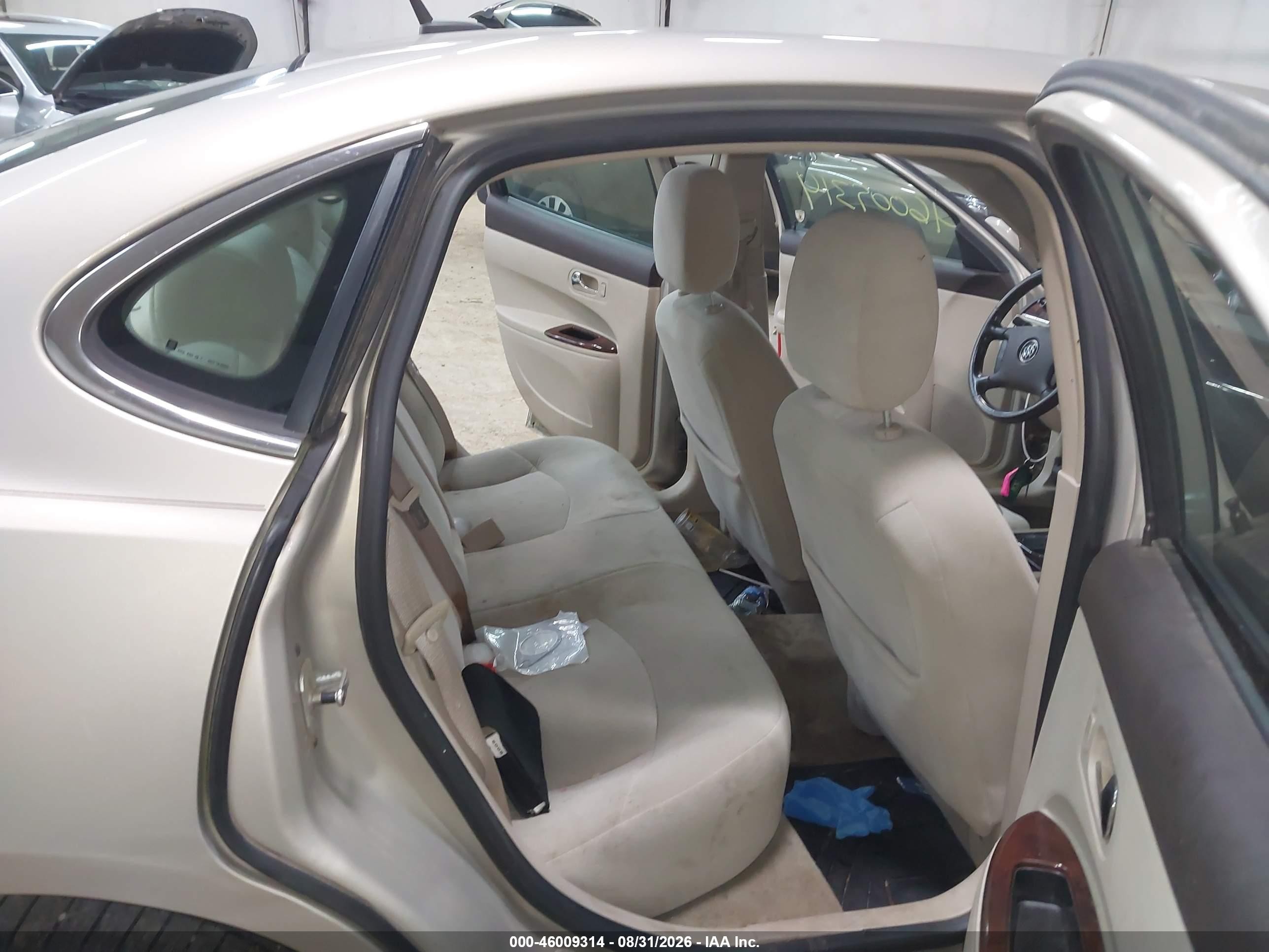 2008 Buick Lacrosse Cx Желто-коричневый vin: 2G4WC582881200642