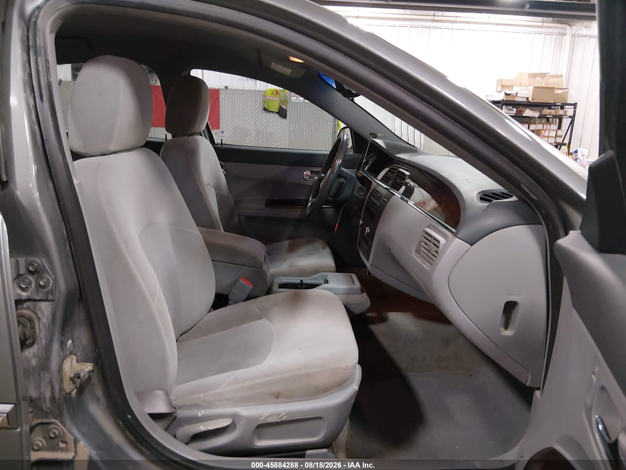 2007 Buick Lacrosse Cx Gray vin: 2G4WC582971115050