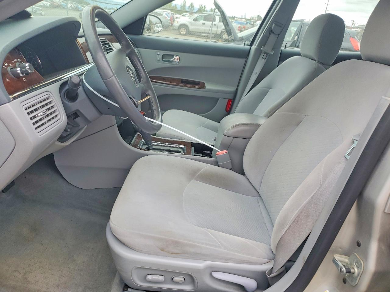 2007 Buick Lacrosse Cx Silver vin: 2G4WC582971157749