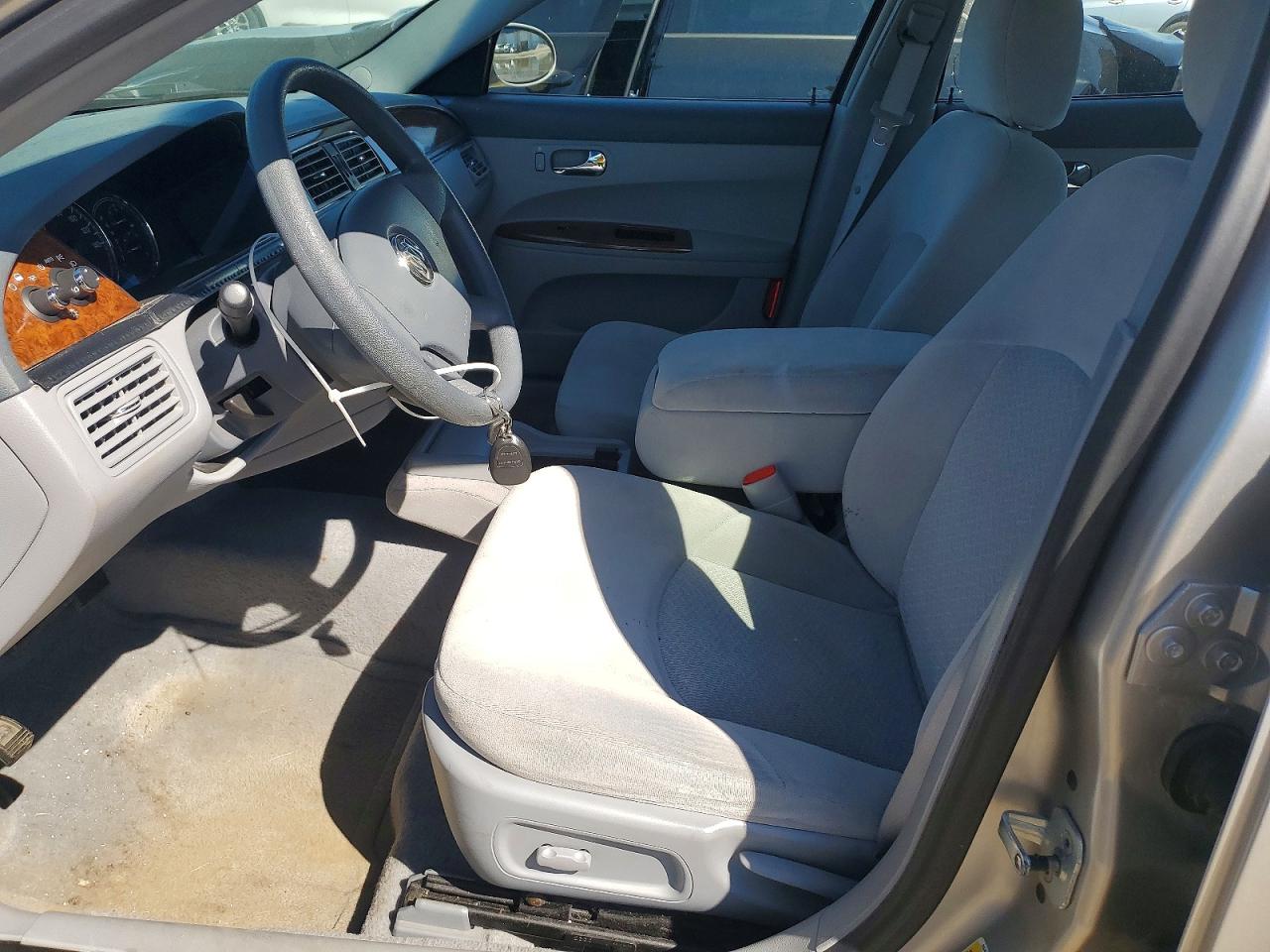 2006 Buick Lacrosse Cx Silver vin: 2G4WC582X61169746