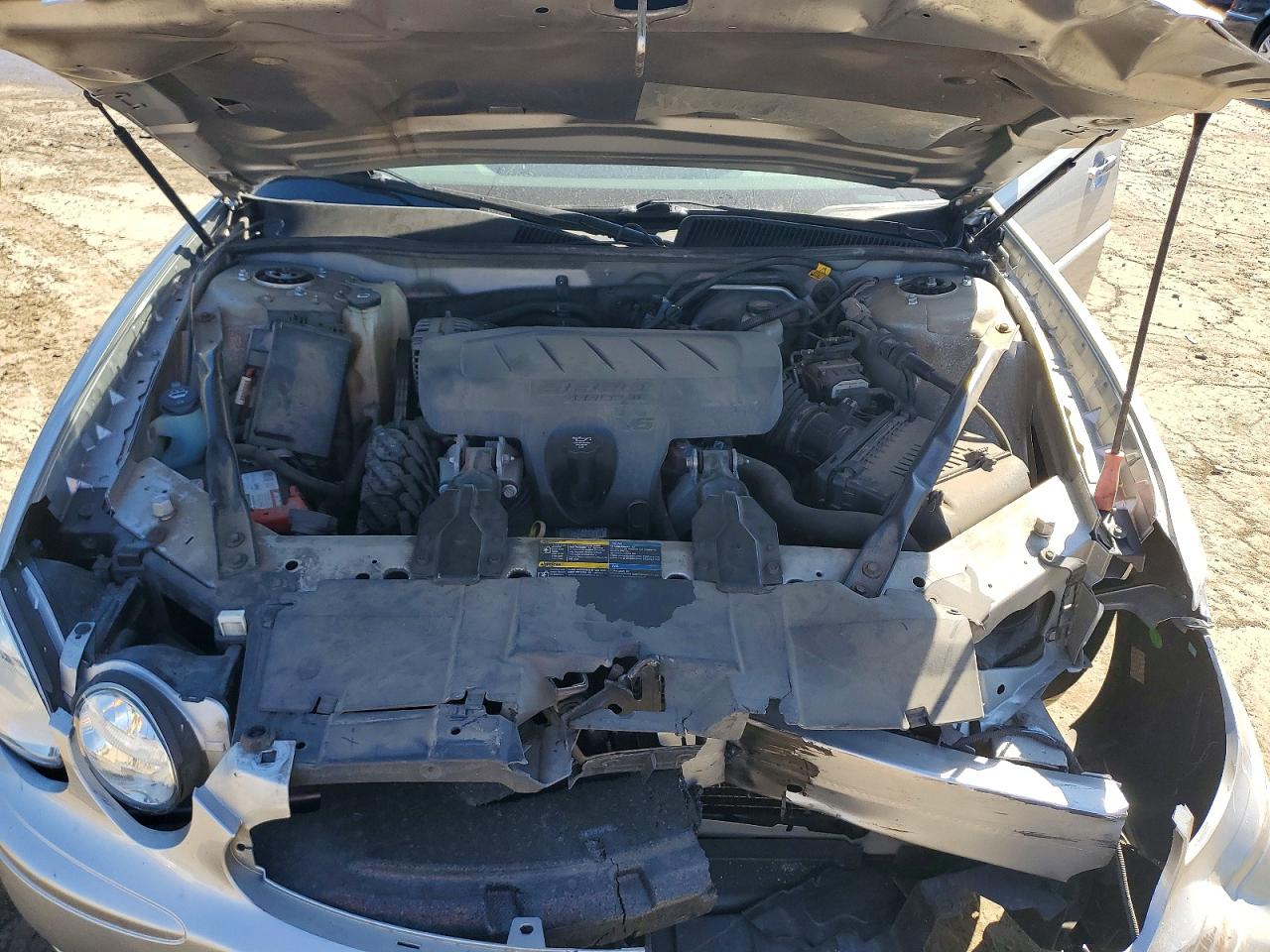 2006 Buick Lacrosse Cx Silver vin: 2G4WC582X61169746