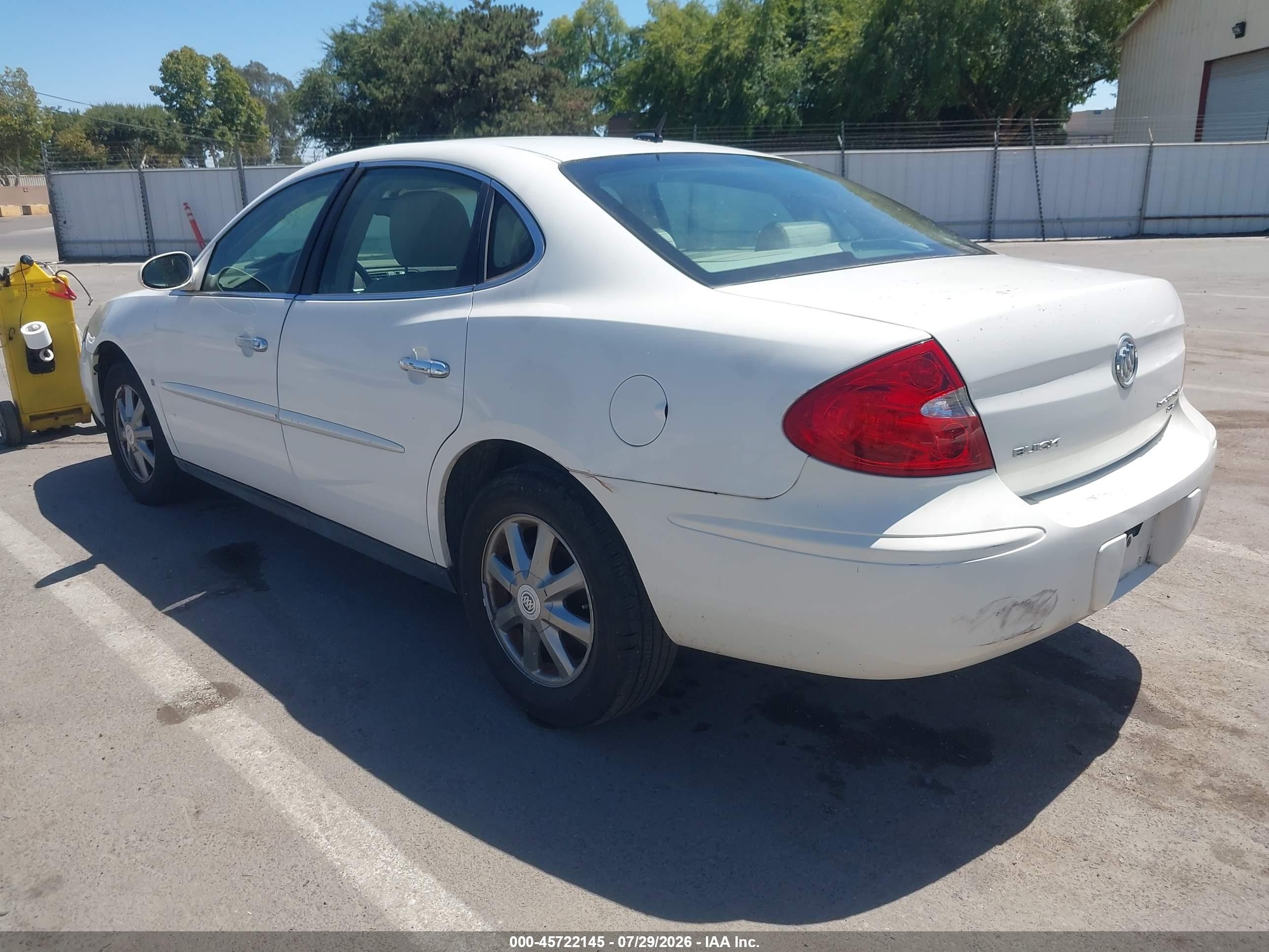 2007 Buick Lacrosse Cx White vin: 2G4WC582X71239991