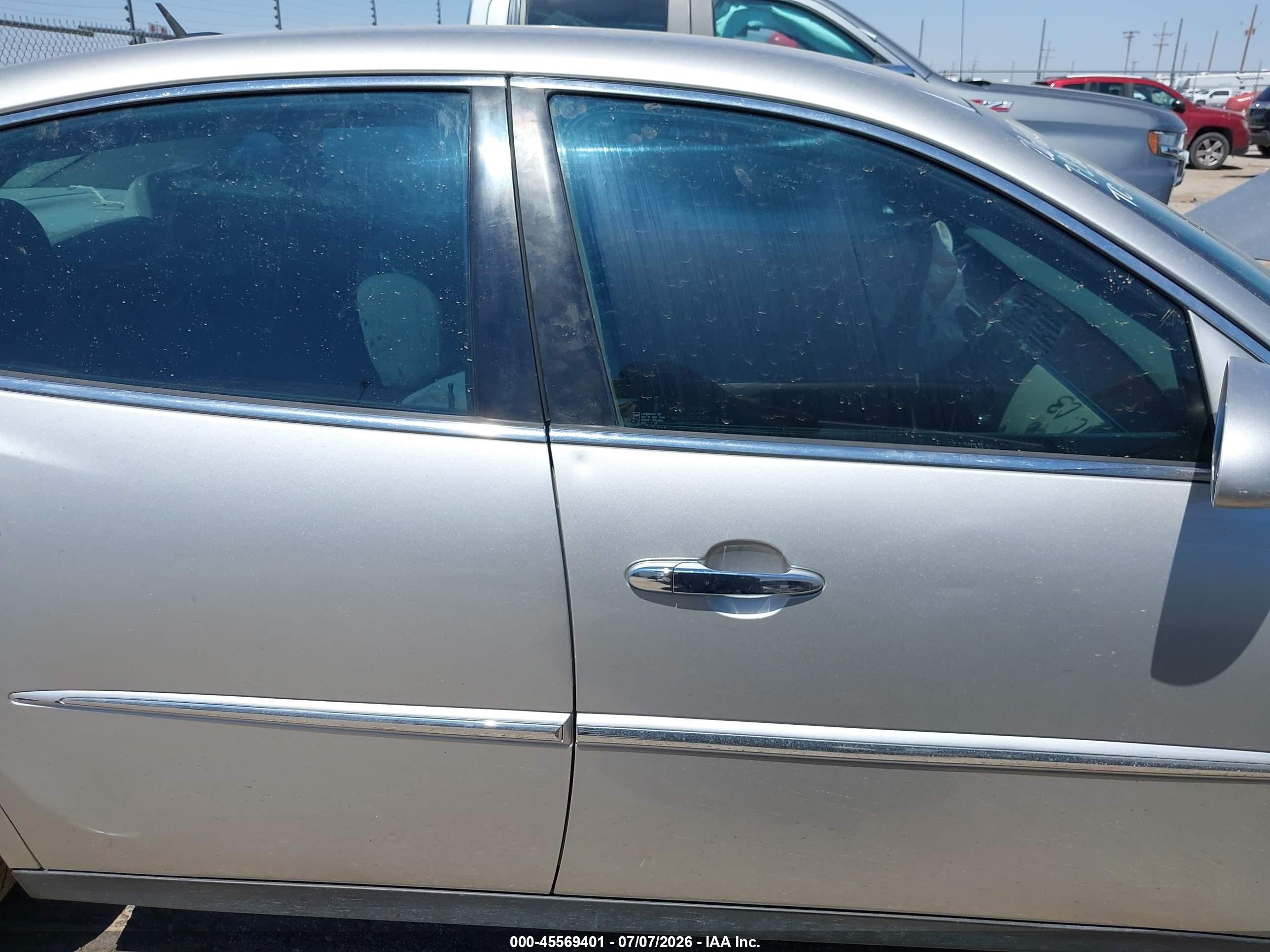 2008 Buick Lacrosse Cx Silver vin: 2G4WC582X81359579