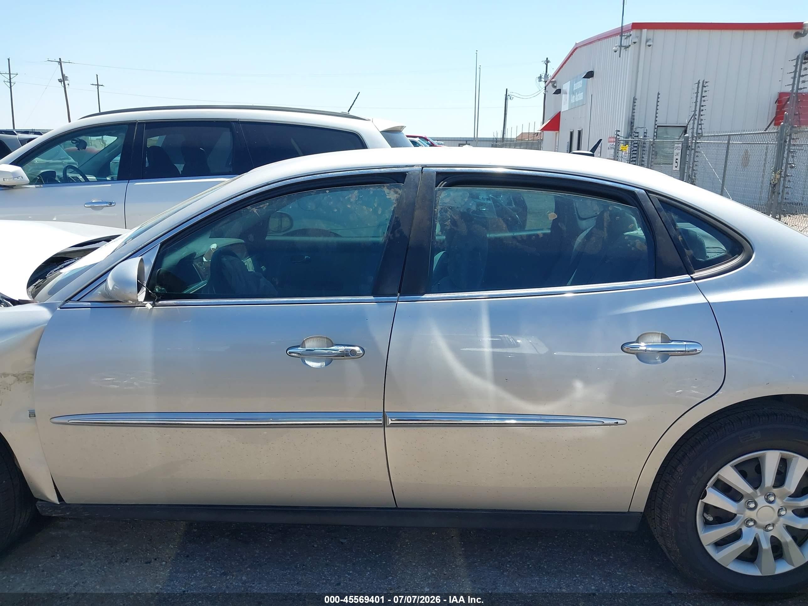 2008 Buick Lacrosse Cx Silver vin: 2G4WC582X81359579