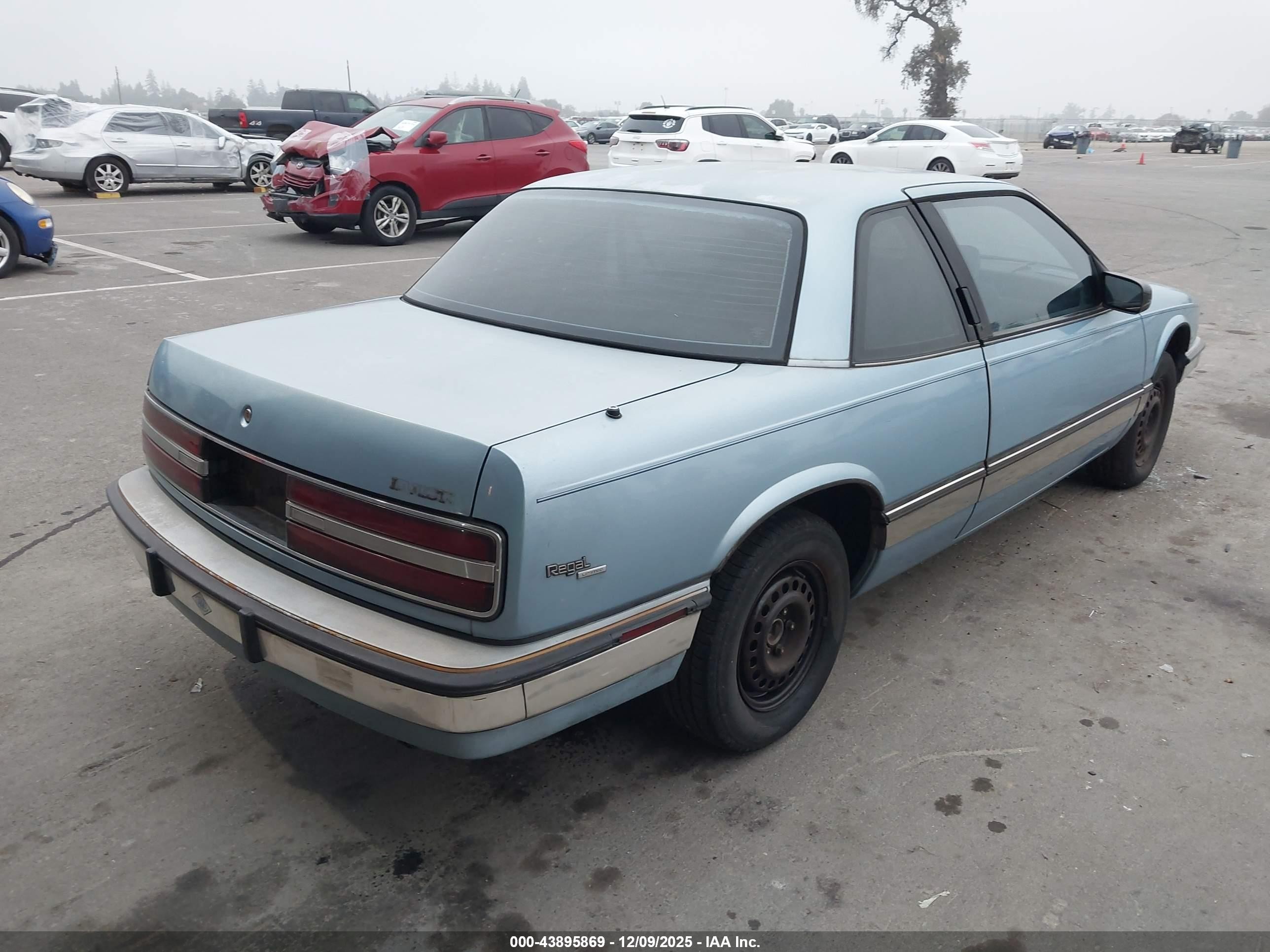1989 Buick Regal Limited Light Blue vin: 2G4WD14W5K1420178