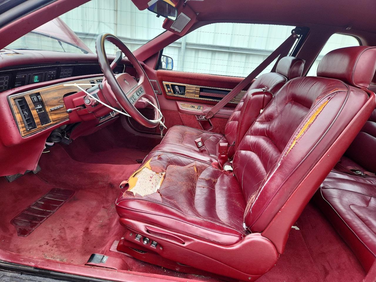 1989 Buick Regal Limited Burgundy vin: 2G4WD14WXK1429054
