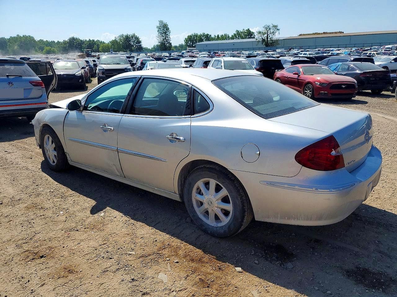 2005 Buick Lacrosse Cxl Silver vin: 2G4WD532051208833