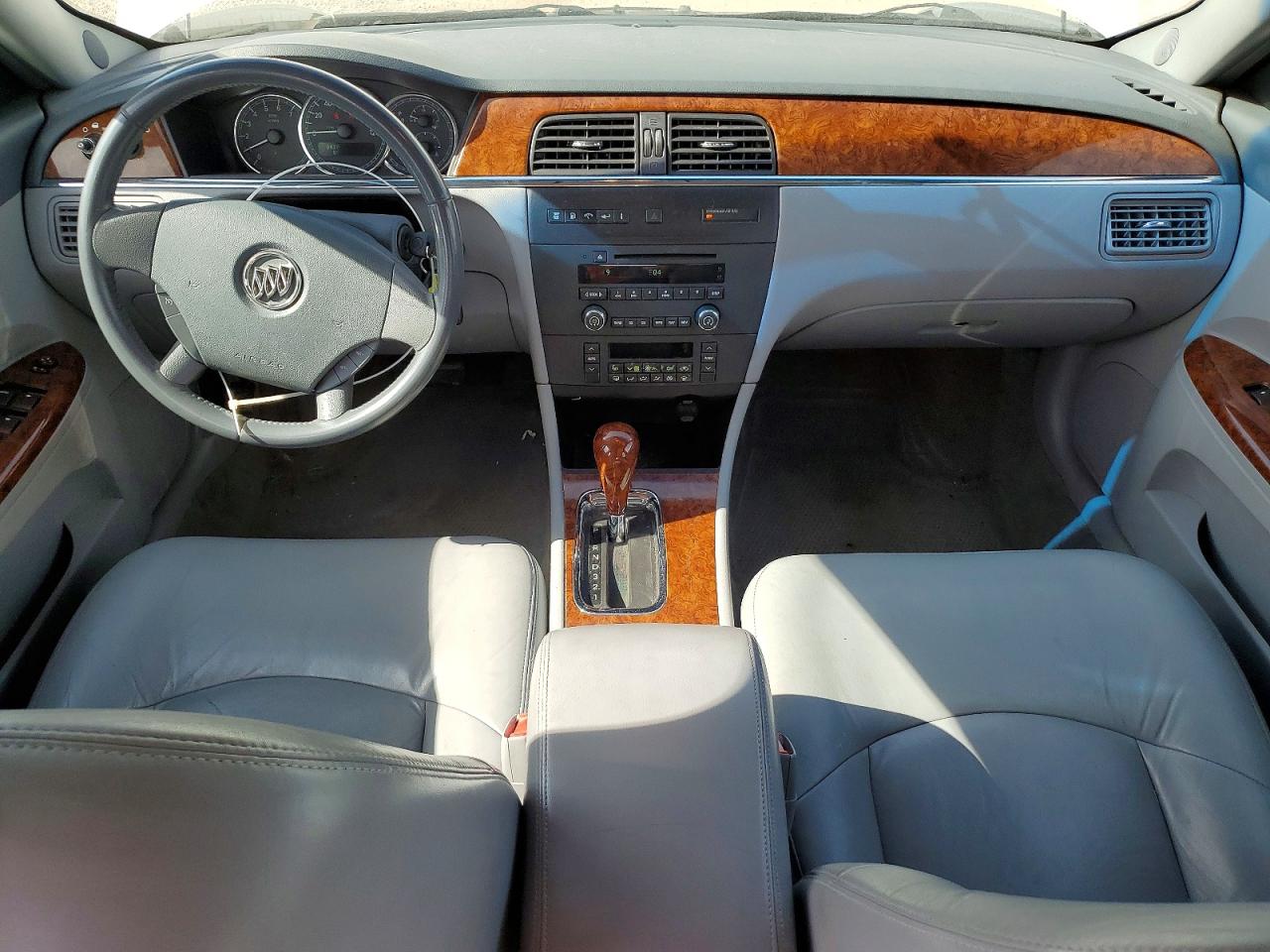 2005 Buick Lacrosse Cxl White vin: 2G4WD532051221291