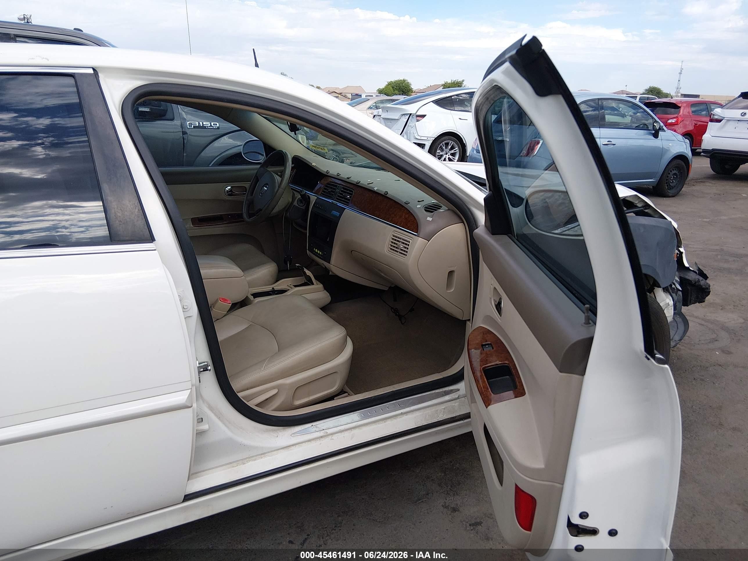 2005 Buick Lacrosse Cxl White vin: 2G4WD532051226006