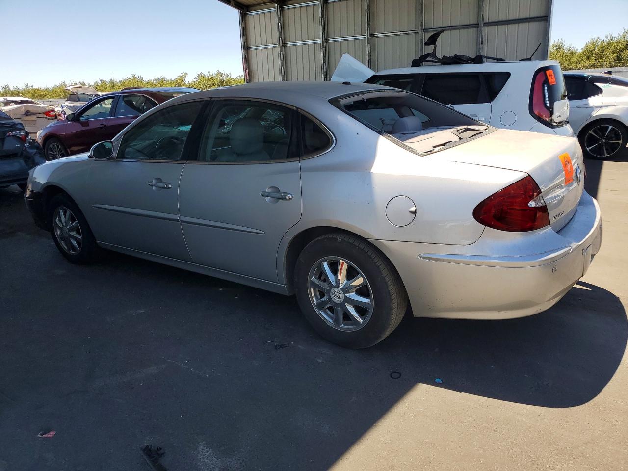 2005 Buick Lacrosse Cxl Two Tone vin: 2G4WD532151190701