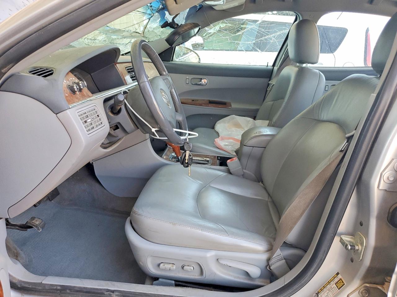 2005 Buick Lacrosse Cxl Two Tone vin: 2G4WD532151190701
