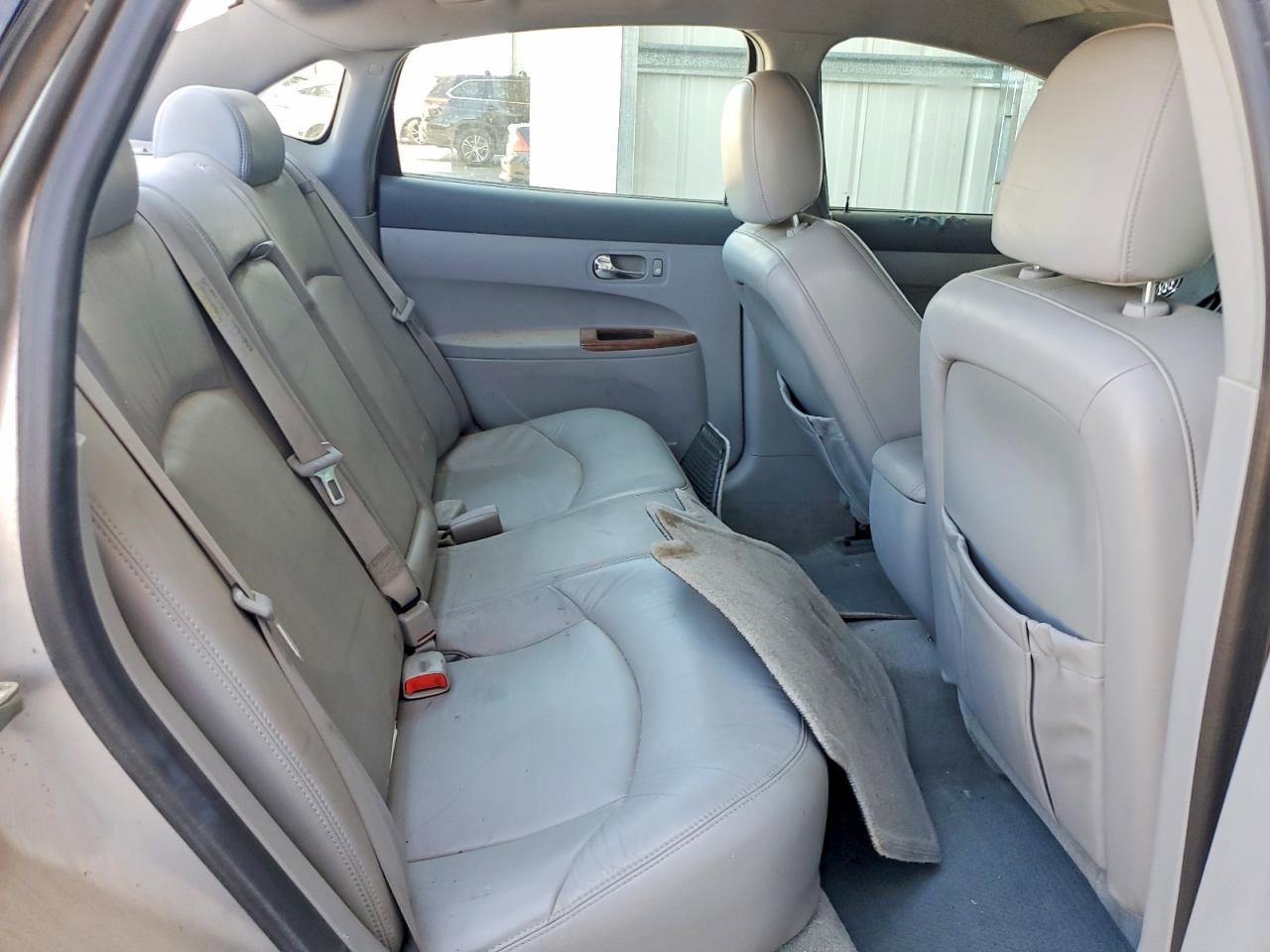 2005 Buick Lacrosse Cxl Two Tone vin: 2G4WD532151190701