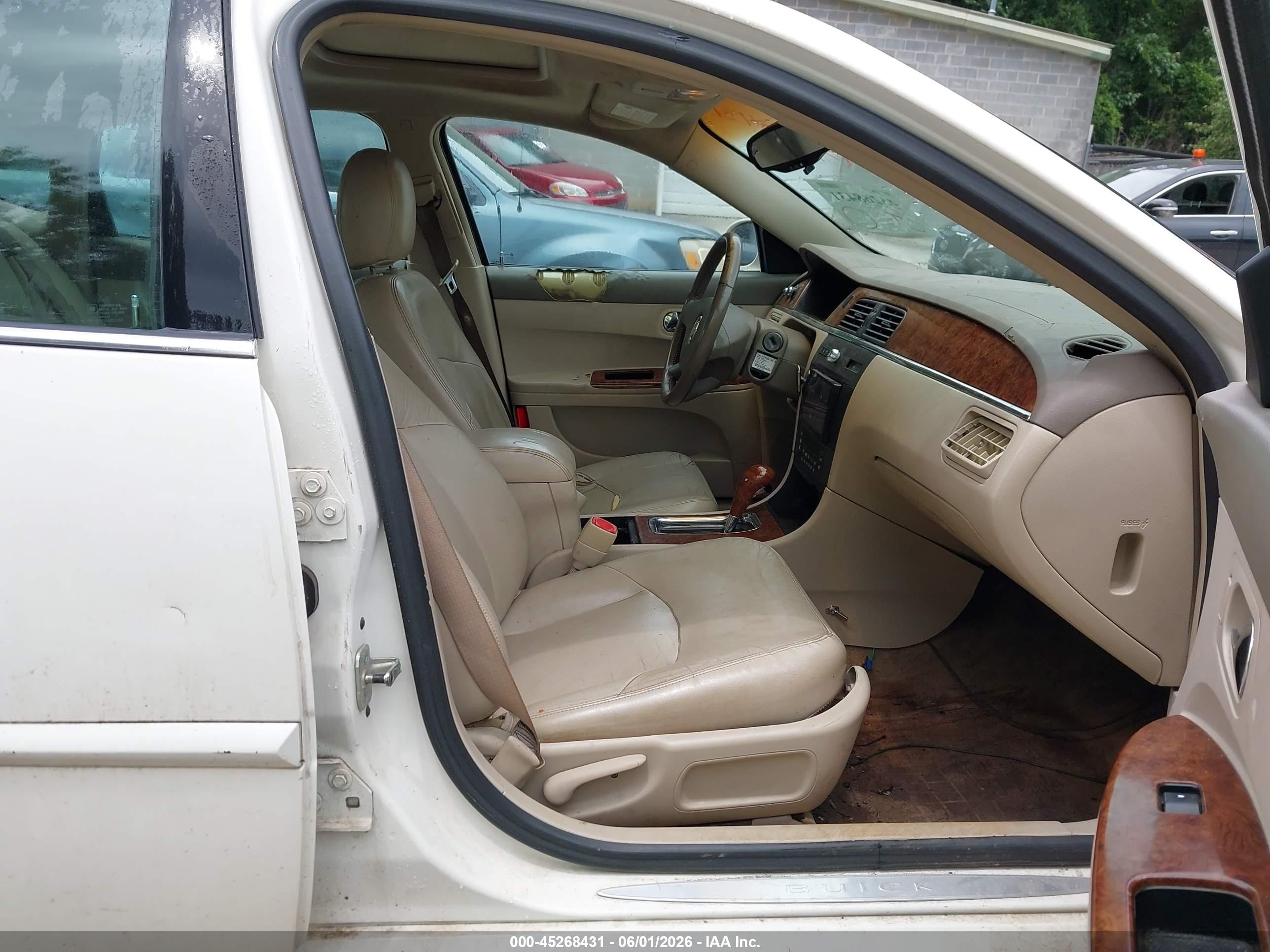 2005 Buick Lacrosse Cxl White vin: 2G4WD532451228003