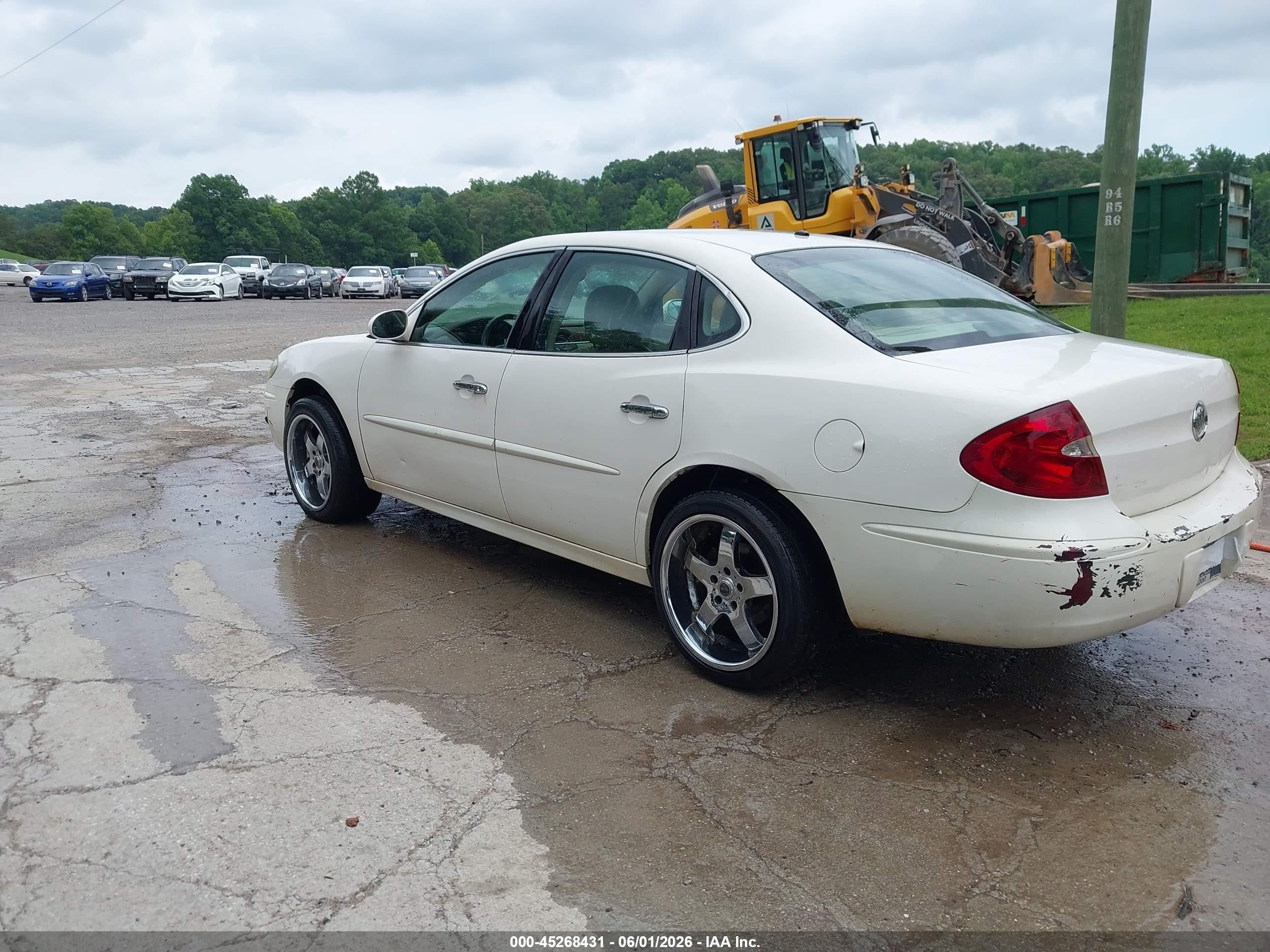 2005 Buick Lacrosse Cxl White vin: 2G4WD532451228003