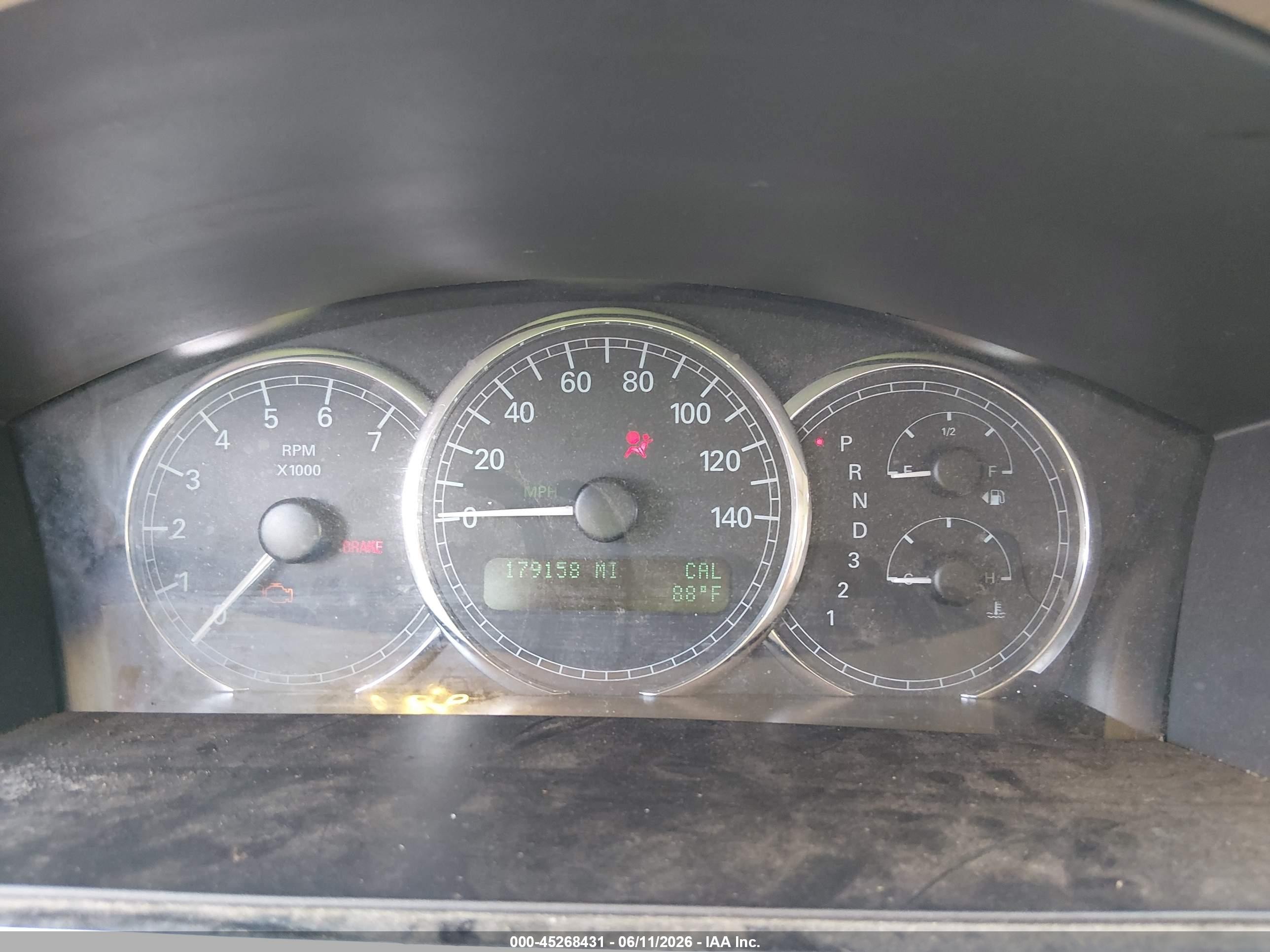 2005 Buick Lacrosse Cxl White vin: 2G4WD532451228003