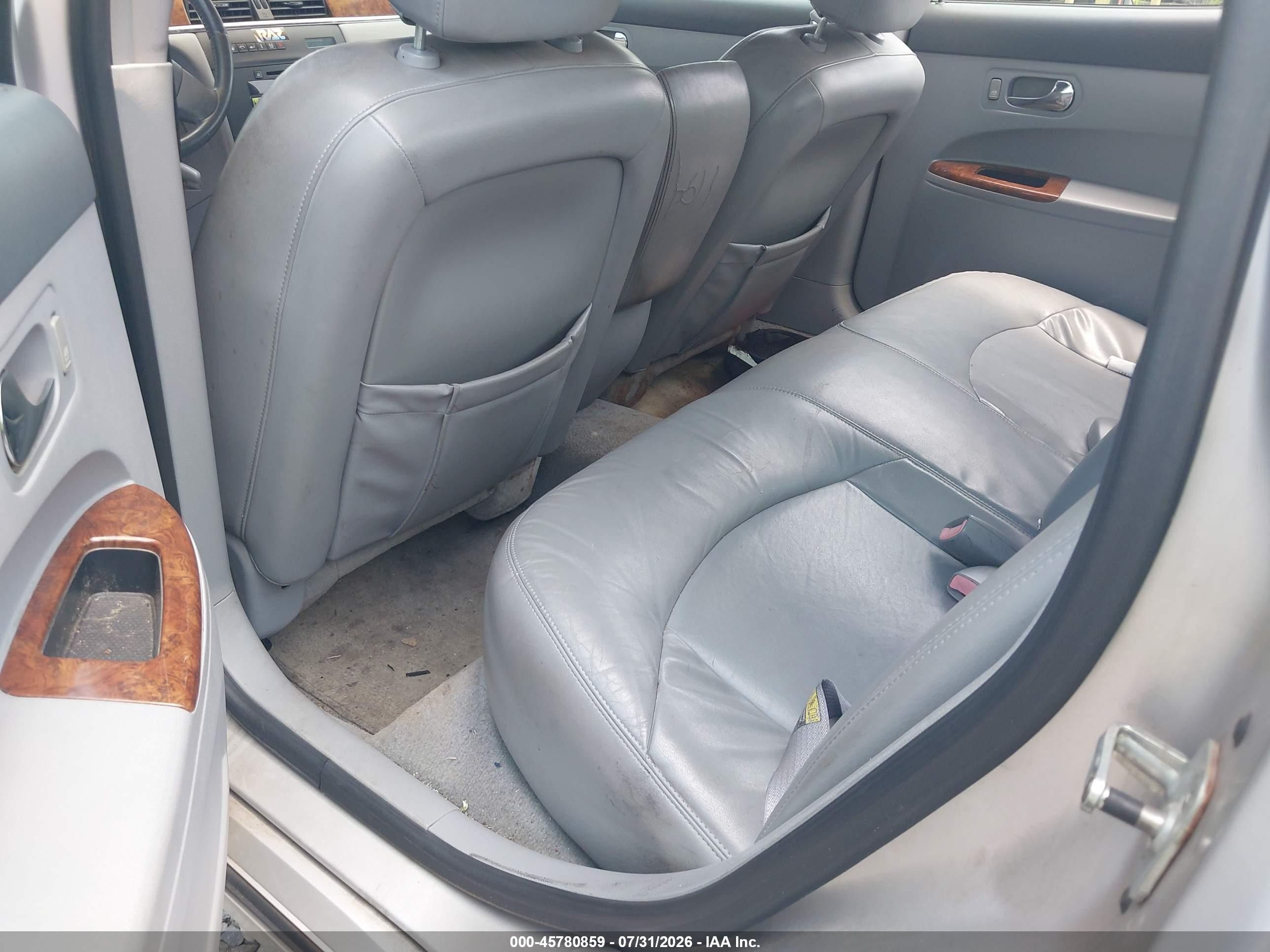 2005 Buick Lacrosse Cxl Silver vin: 2G4WD532551258076