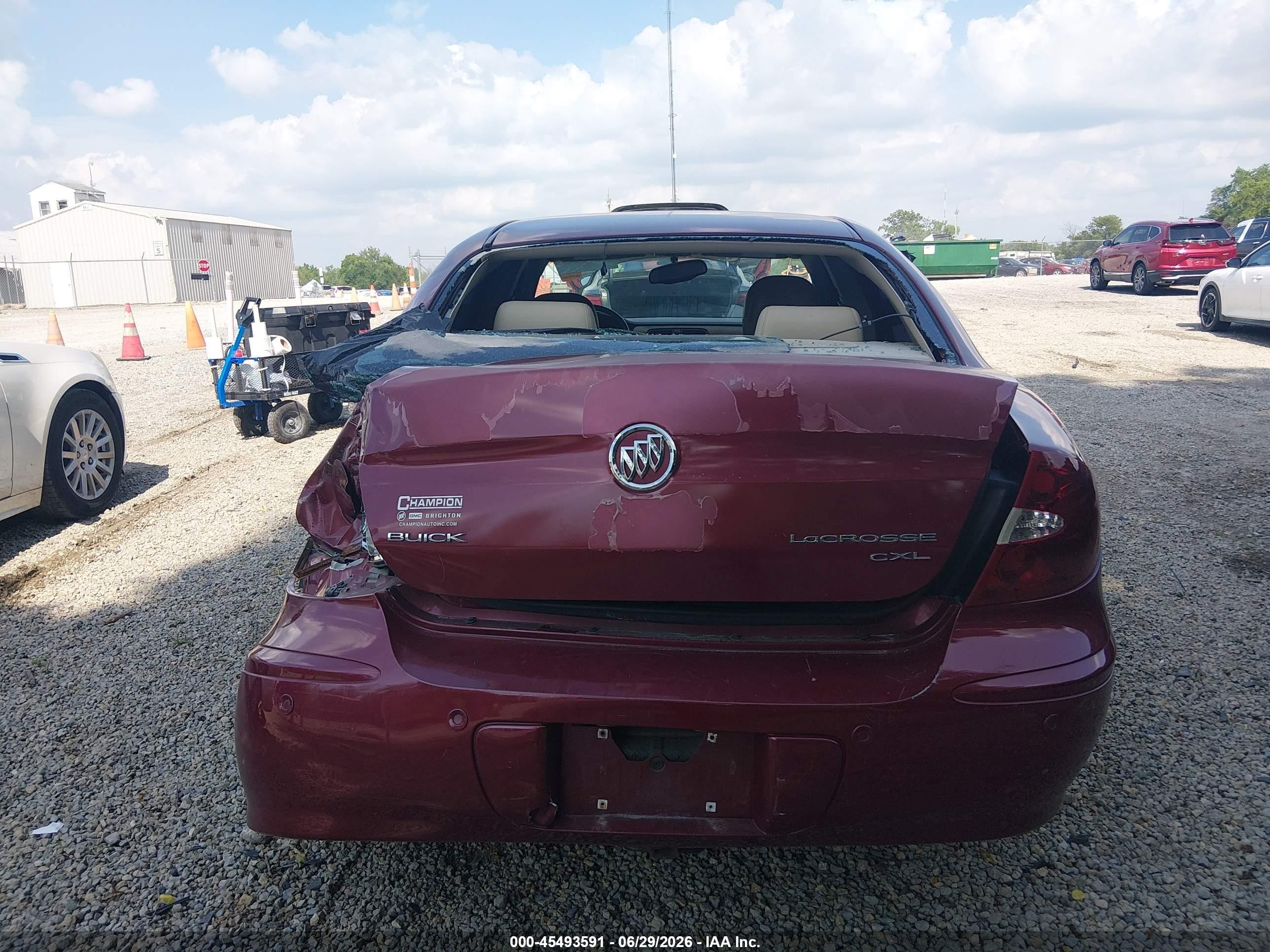 2005 Buick Lacrosse Cxl Красный vin: 2G4WD532551261415