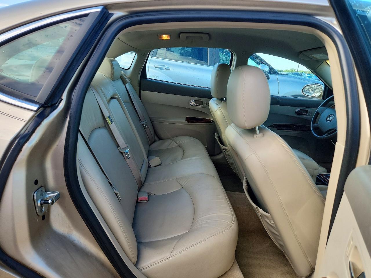 2005 Buick Lacrosse Золотой vin: 2G4WD532751260590
