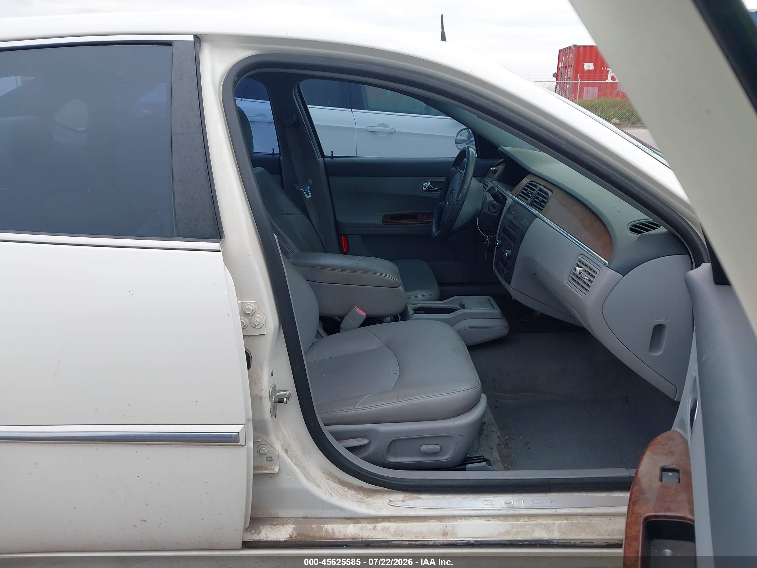 2005 Buick Lacrosse Cxl White vin: 2G4WD532751277941