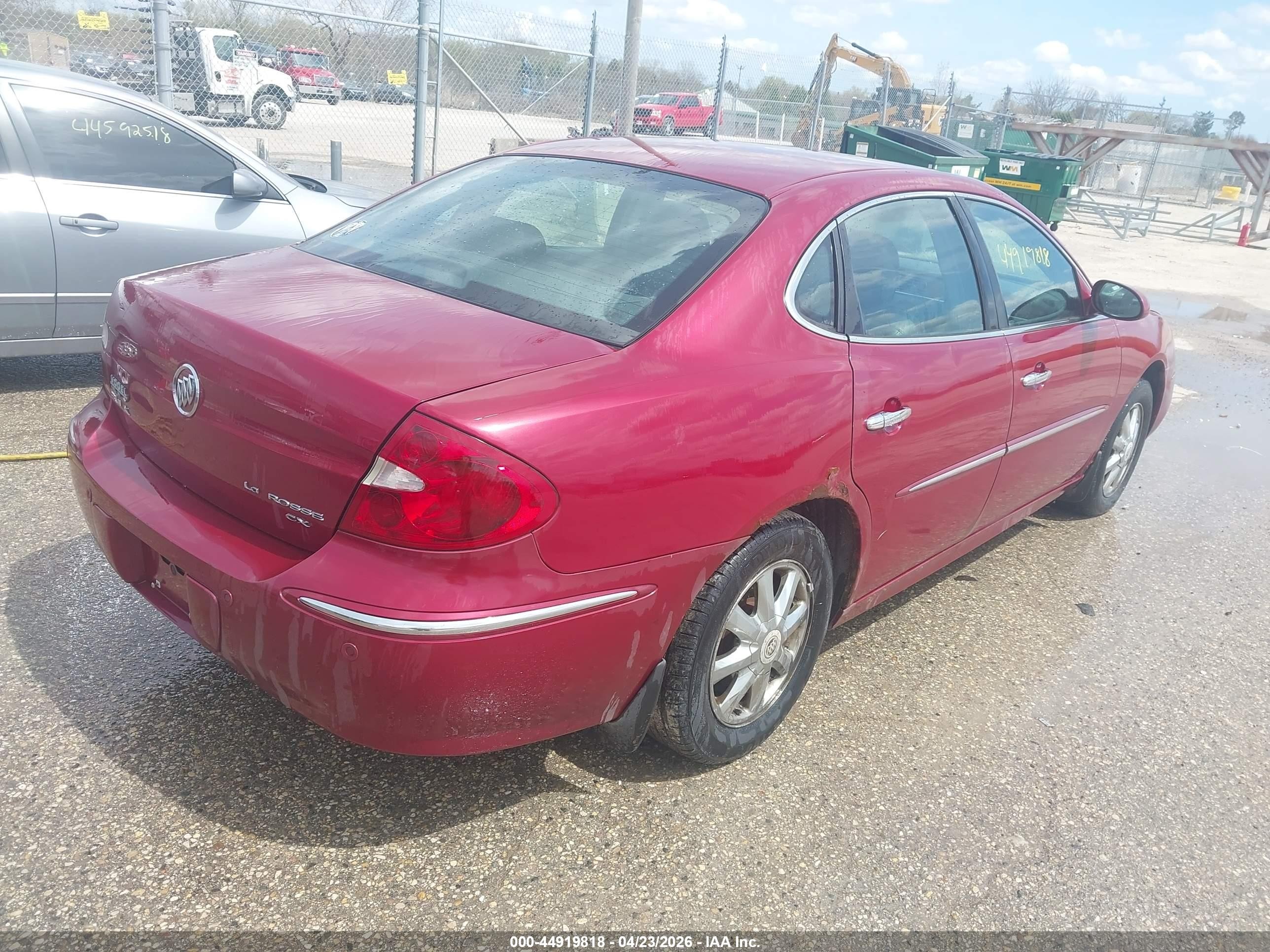 2005 Buick Lacrosse Cxl Red vin: 2G4WD532851324040