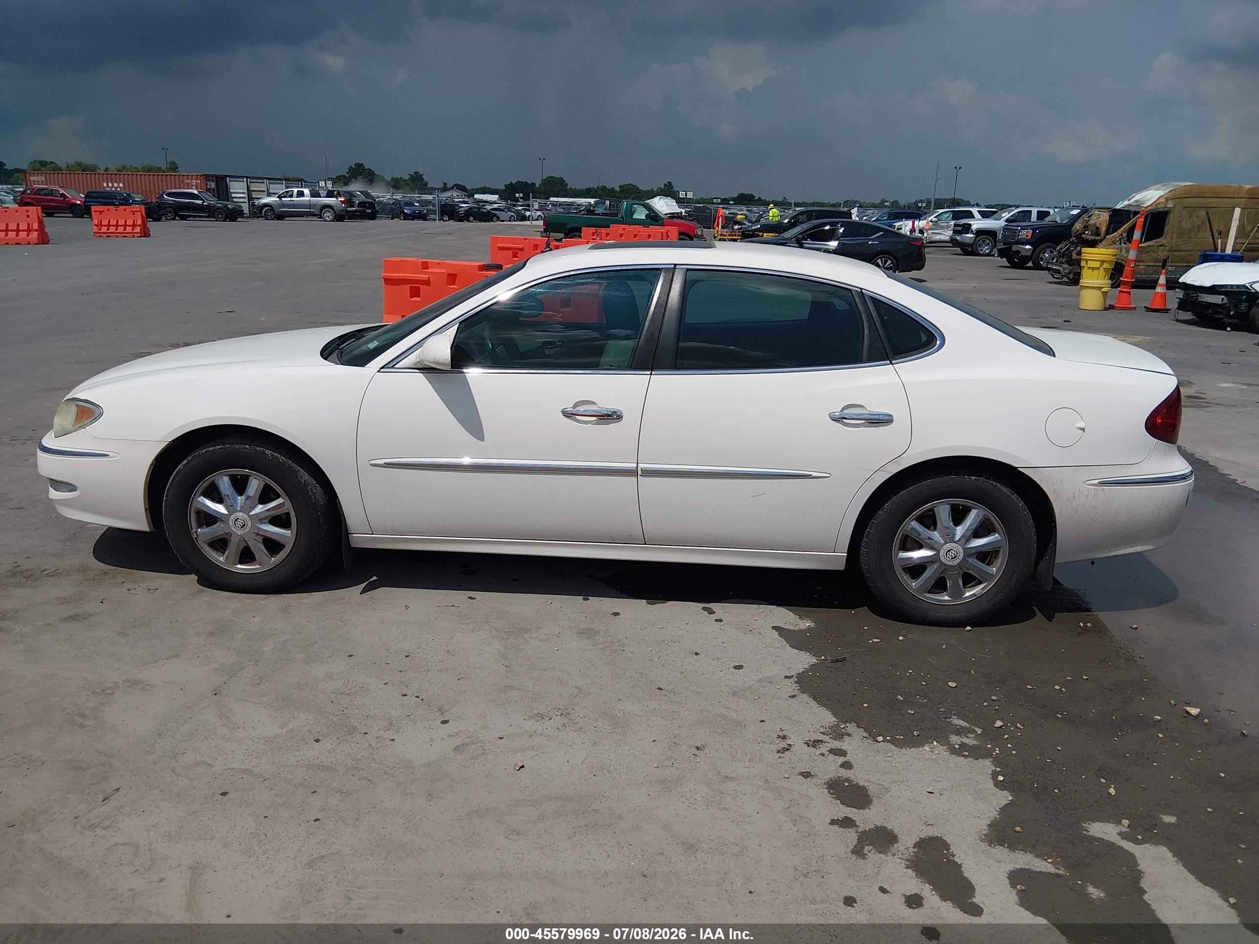2005 Buick Lacrosse Cxl Белый vin: 2G4WD532951224805