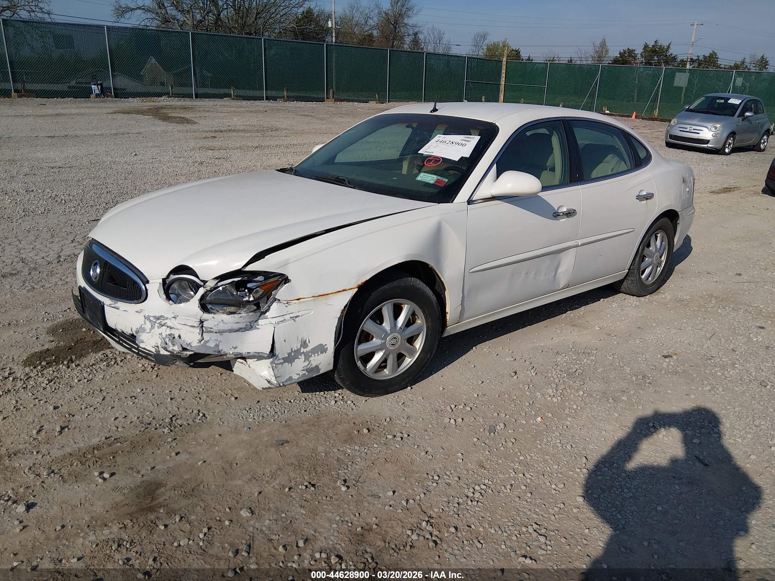 2005 Buick Lacrosse Cxl White vin: 2G4WD532X51235831