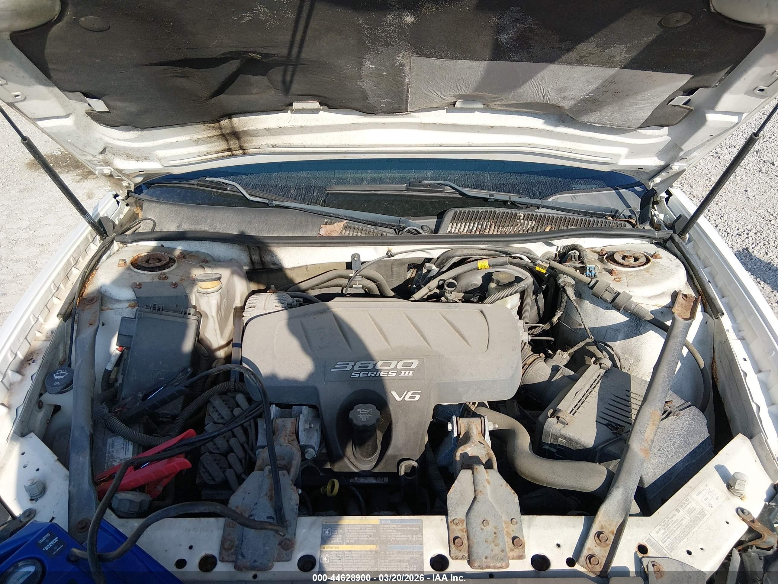 2005 Buick Lacrosse Cxl White vin: 2G4WD532X51235831
