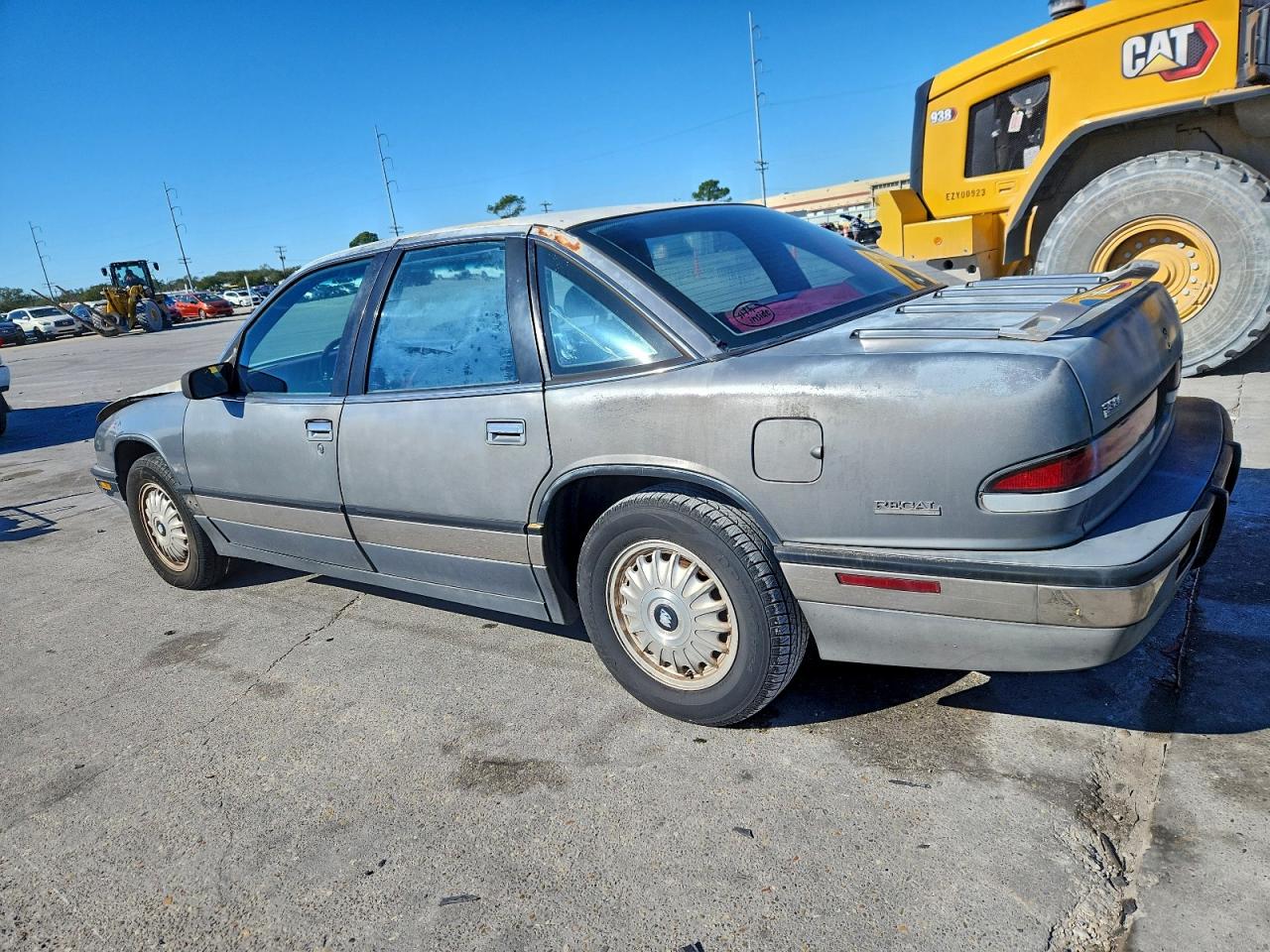 1992 Buick Regal Limited Silver vin: 2G4WD54L0N1421501
