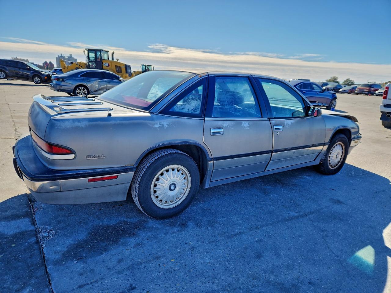 1992 Buick Regal Limited Silver vin: 2G4WD54L0N1421501