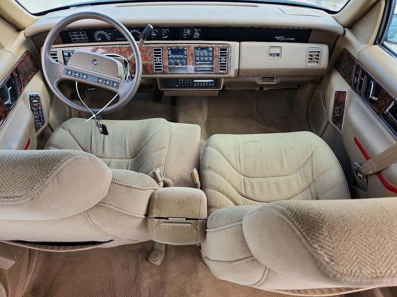 1992 Buick Regal Limited Tan vin: 2G4WD54L4N1440472