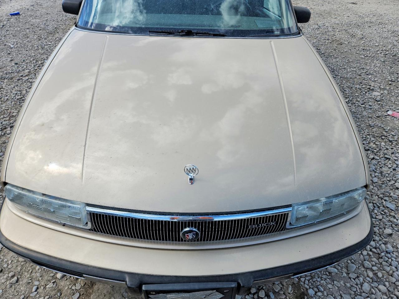 1992 Buick Regal Limited Tan vin: 2G4WD54L4N1440472