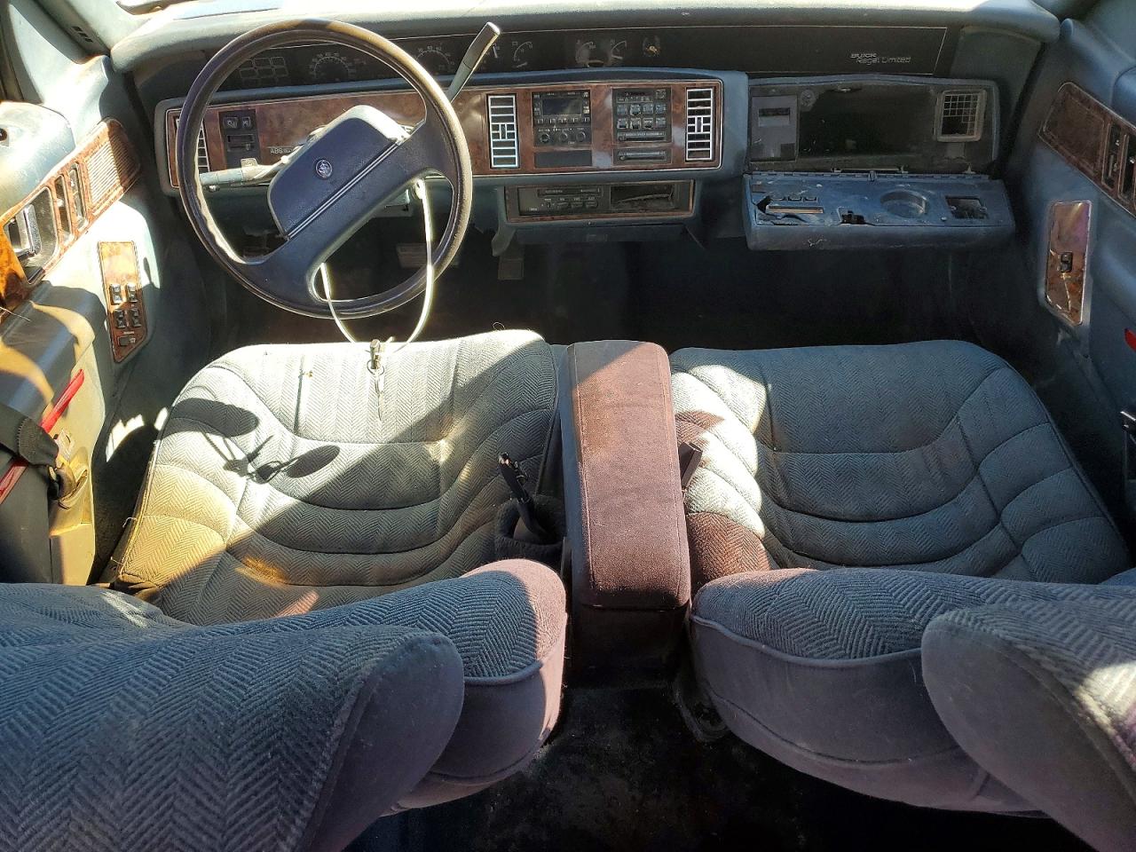1992 Buick Regal Limited White vin: 2G4WD54L7N1417039