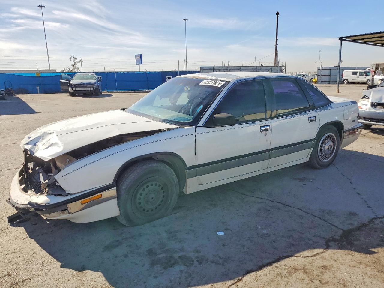 1992 Buick Regal Limited White vin: 2G4WD54L7N1417039