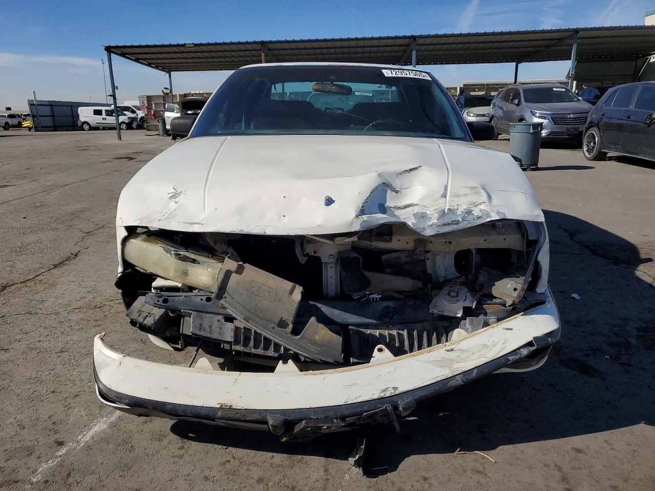 1992 Buick Regal Limited White vin: 2G4WD54L7N1417039