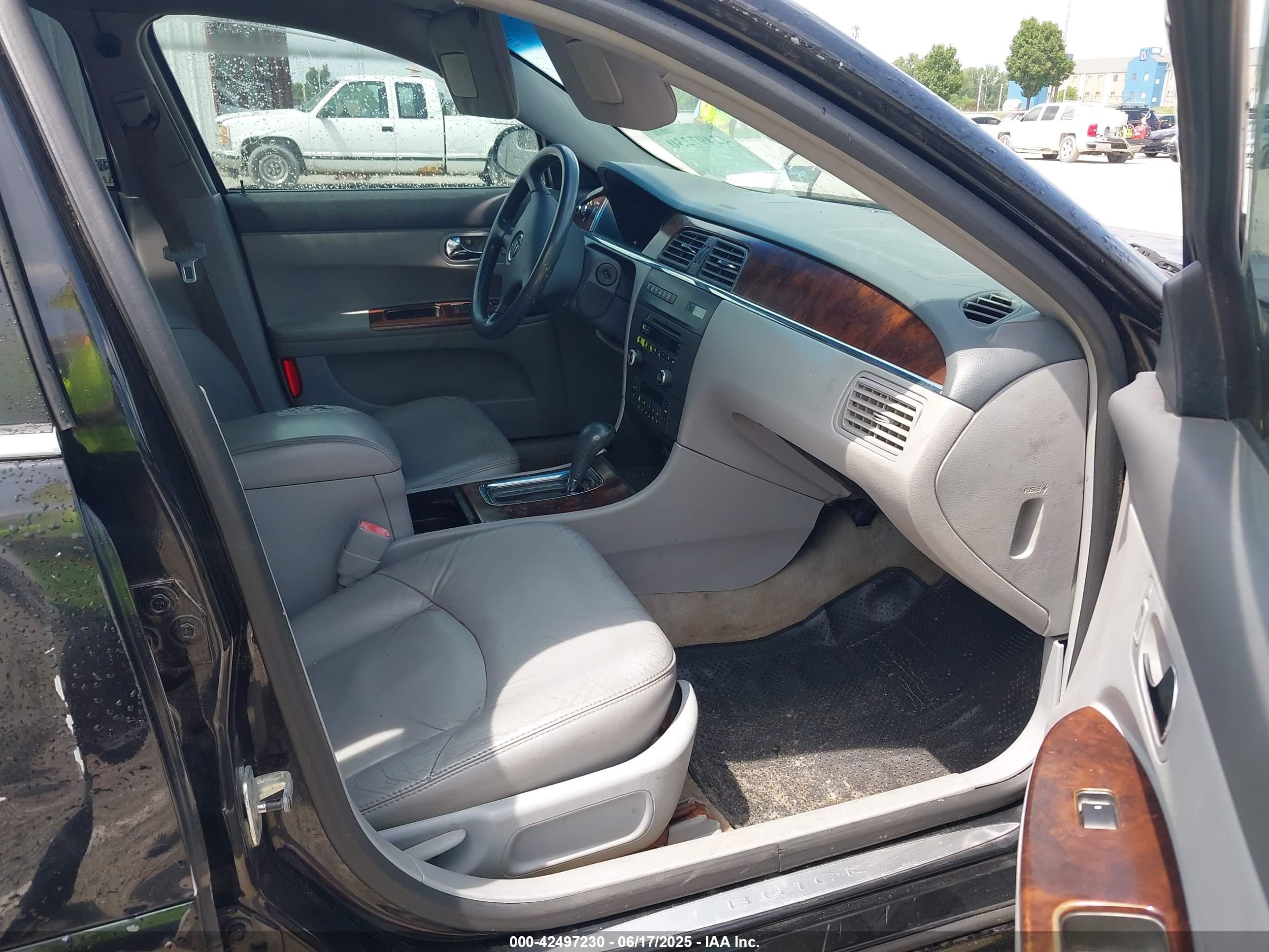 2007 Buick Lacrosse Cxl Black vin: 2G4WD552571117945